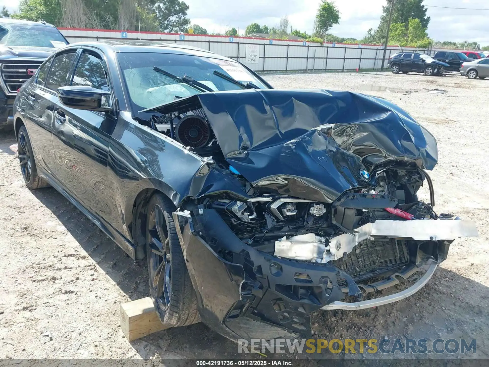 6 Photograph of a damaged car 3MW49FS01P8D61614 BMW 3 SERIES 2023