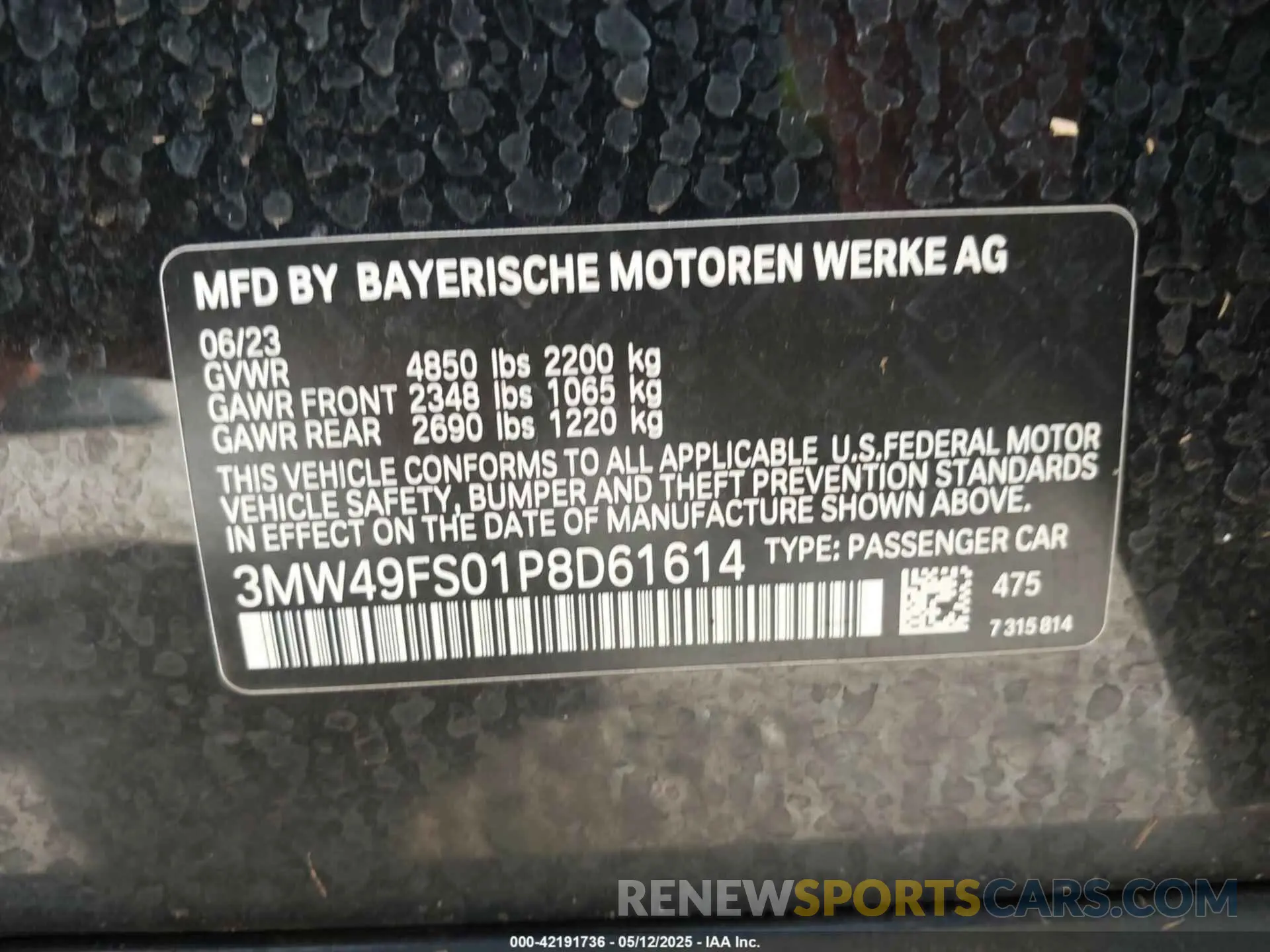 9 Photograph of a damaged car 3MW49FS01P8D61614 BMW 3 SERIES 2023
