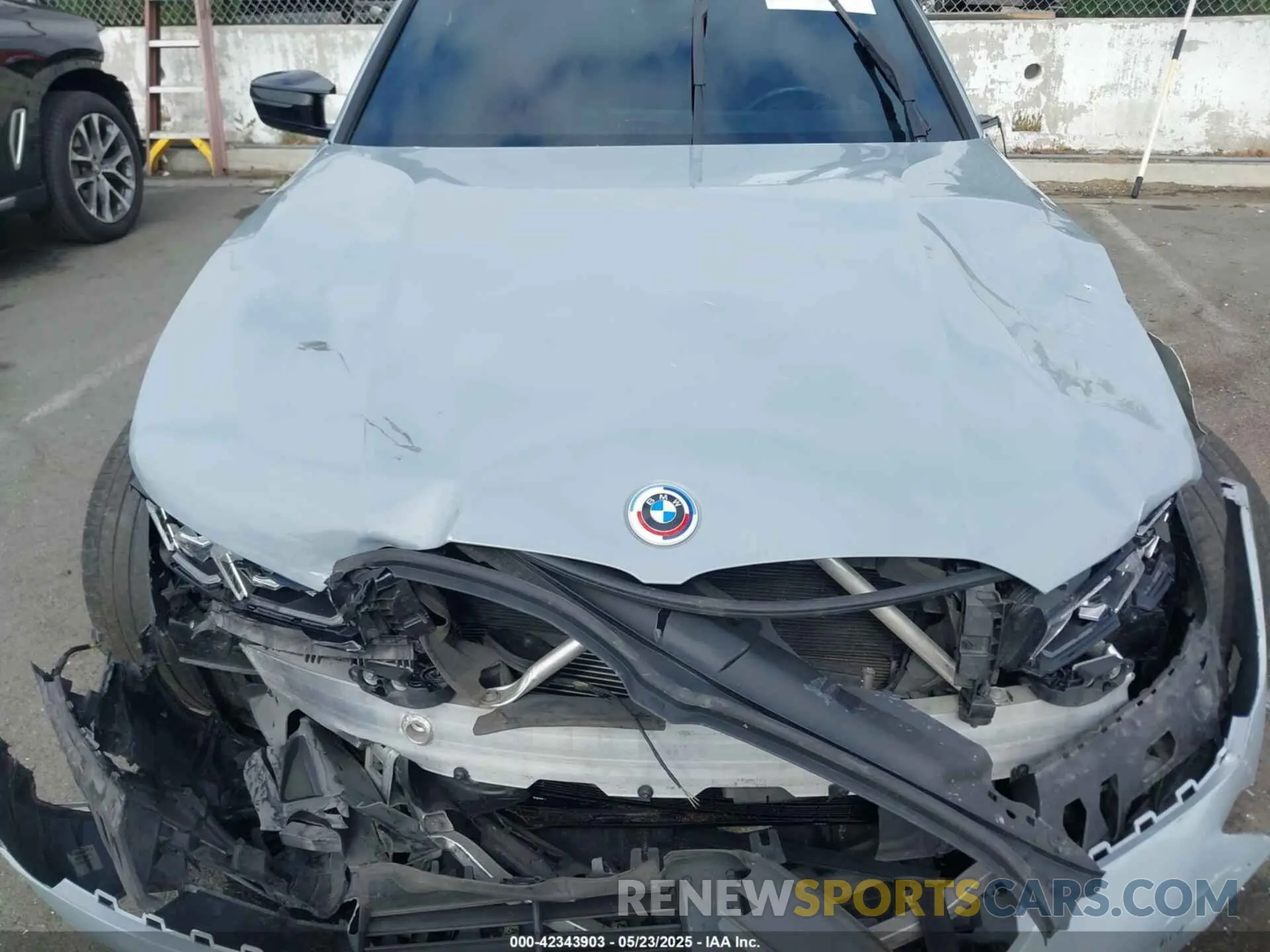 10 Фотография поврежденного автомобиля 3MW49FS02P8C98779 BMW 3 SERIES 2023