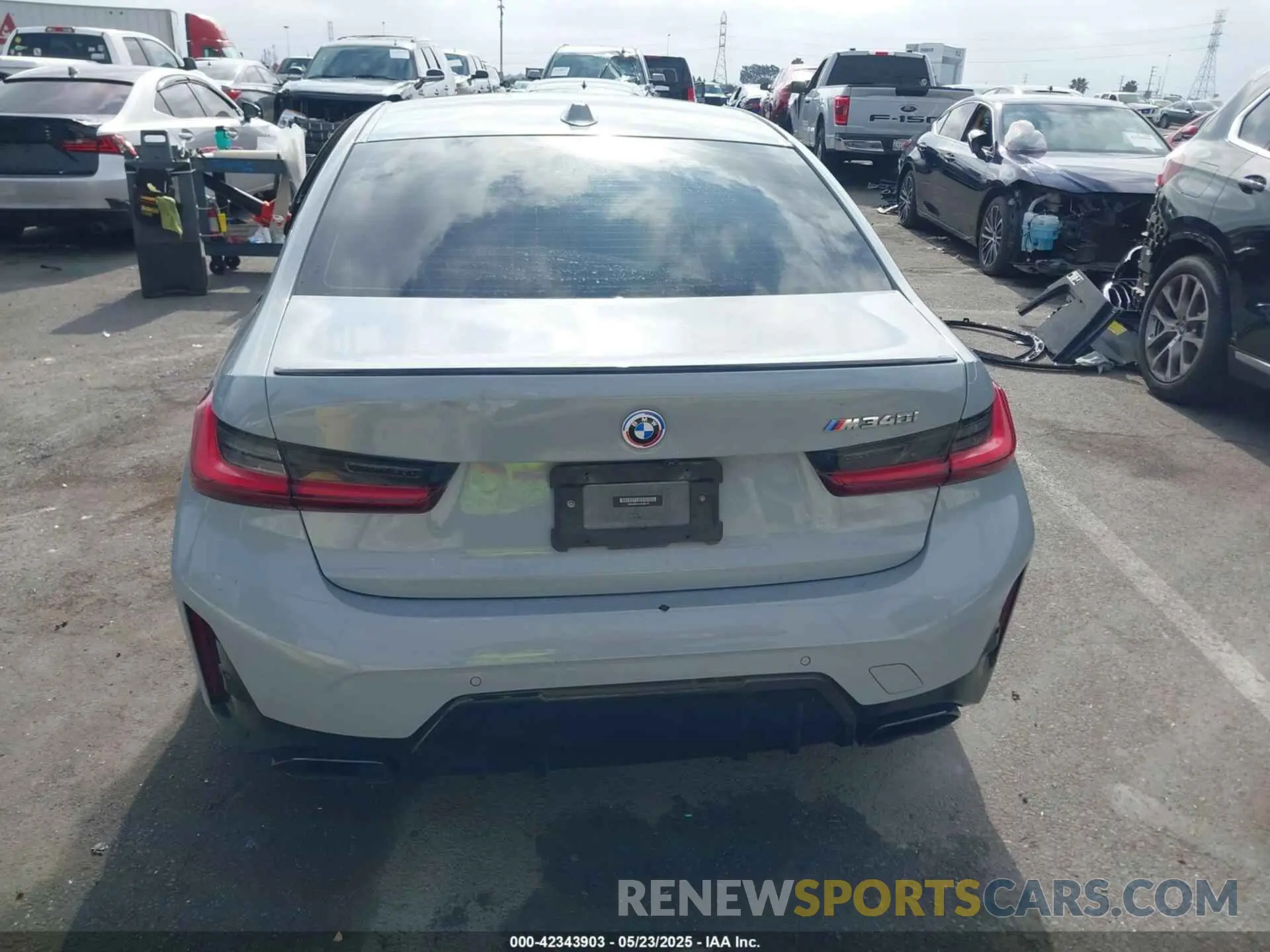 16 Фотография поврежденного автомобиля 3MW49FS02P8C98779 BMW 3 SERIES 2023
