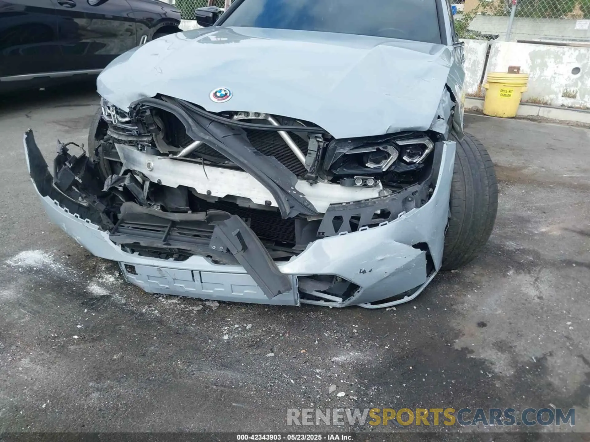 17 Фотография поврежденного автомобиля 3MW49FS02P8C98779 BMW 3 SERIES 2023