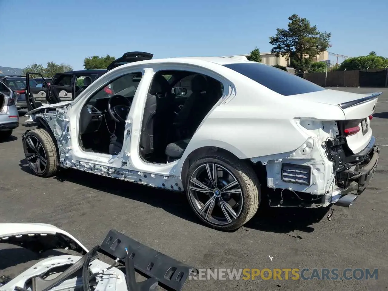 2 Photograph of a damaged car 3MW69FF02P8D08357 BMW 3 SERIES 2023