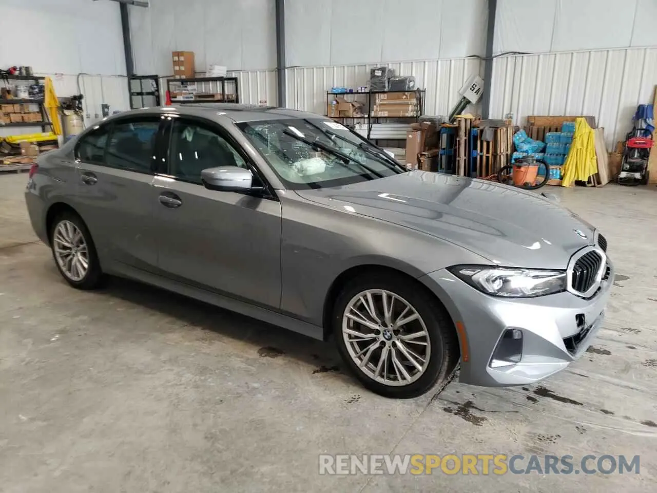 4 Фотография поврежденного автомобиля 3MW69FF07P8D31956 BMW 3 SERIES 2023