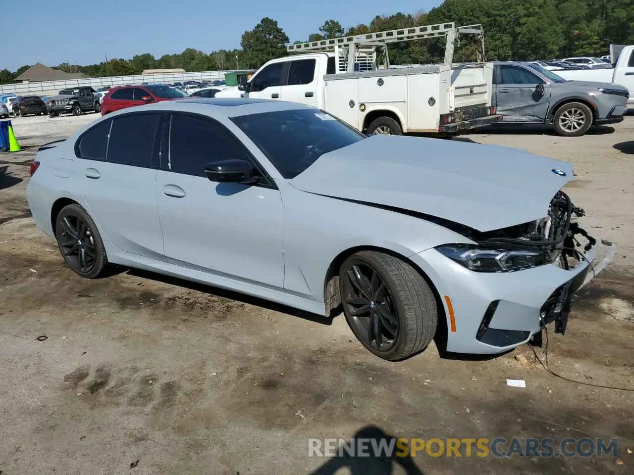 4 Фотография поврежденного автомобиля 3MW89FF00P8D66606 BMW 3 SERIES 2023