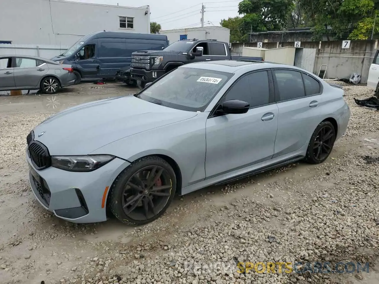 1 Фотография поврежденного автомобиля 3MW89FF04P8D31311 BMW 3 SERIES 2023
