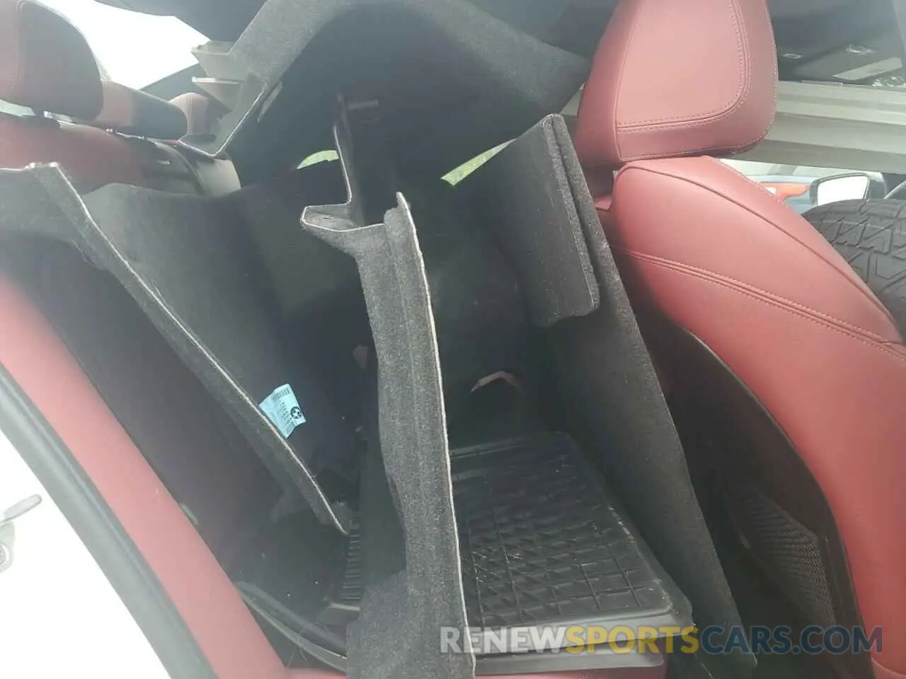 10 Фотография поврежденного автомобиля 3MW89FF0XP8D61090 BMW 3 SERIES 2023