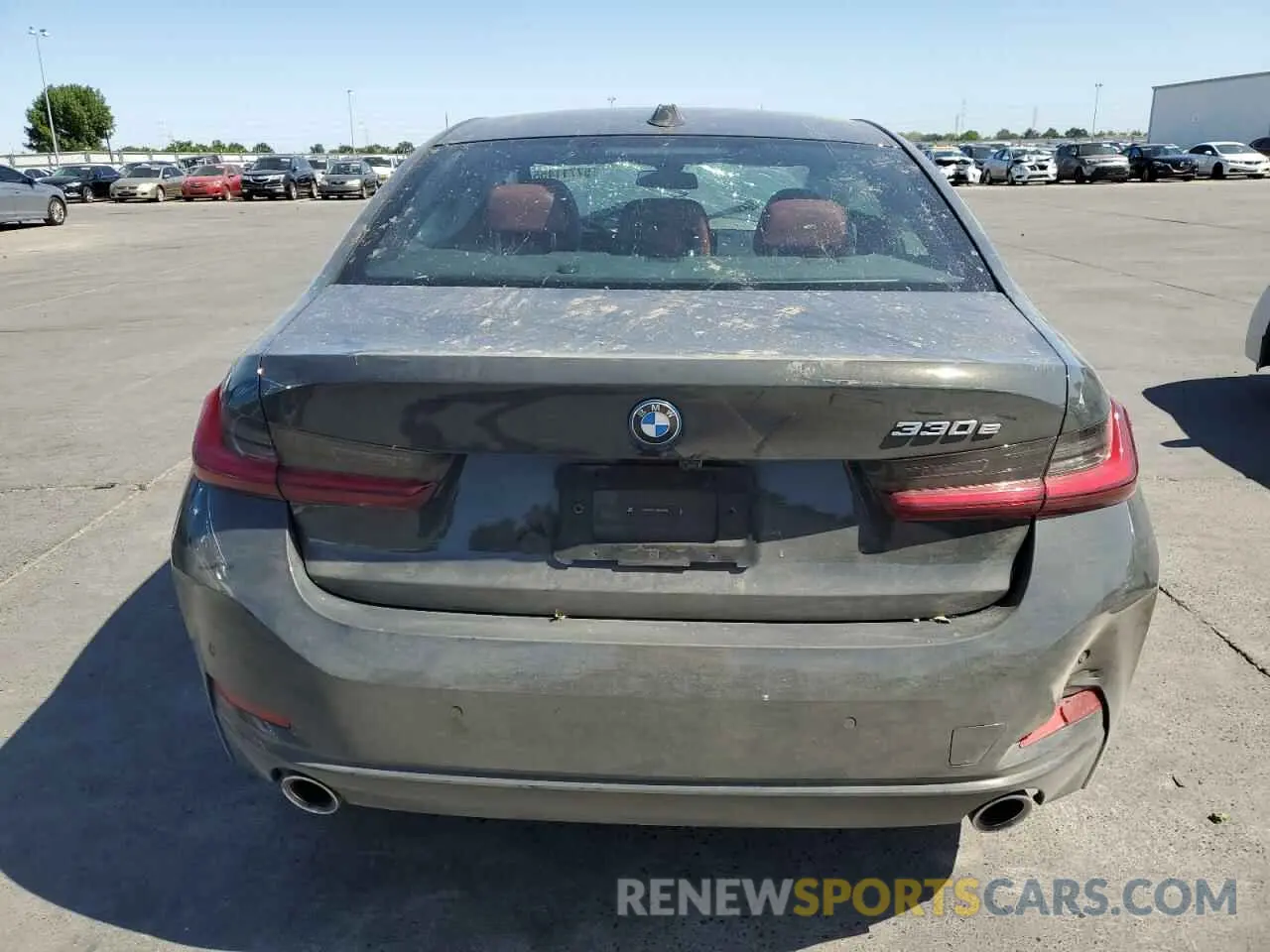 6 Photograph of a damaged car 3MW39FF05R8D97928 BMW 3 SERIES 2024