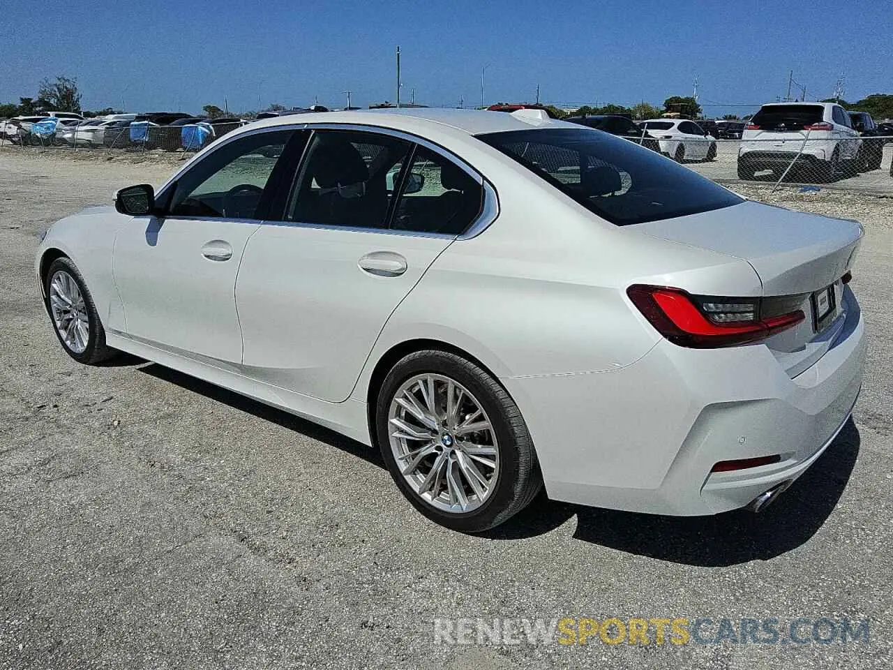 2 Photograph of a damaged car 3MW69FF00R8E77716 BMW 3 SERIES 2024