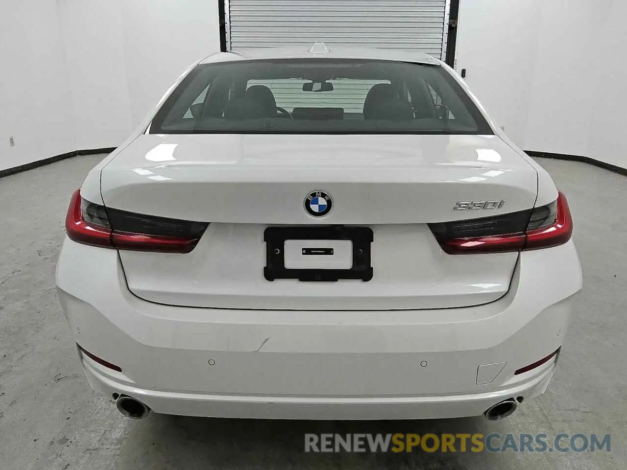 6 Photograph of a damaged car 3MW69FF00R8E89560 BMW 3 SERIES 2024