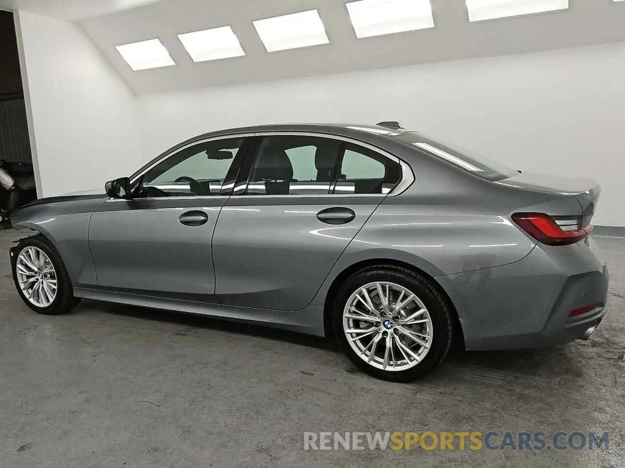 2 Фотография поврежденного автомобиля 3MW69FF01R8D82694 BMW 3 SERIES 2024