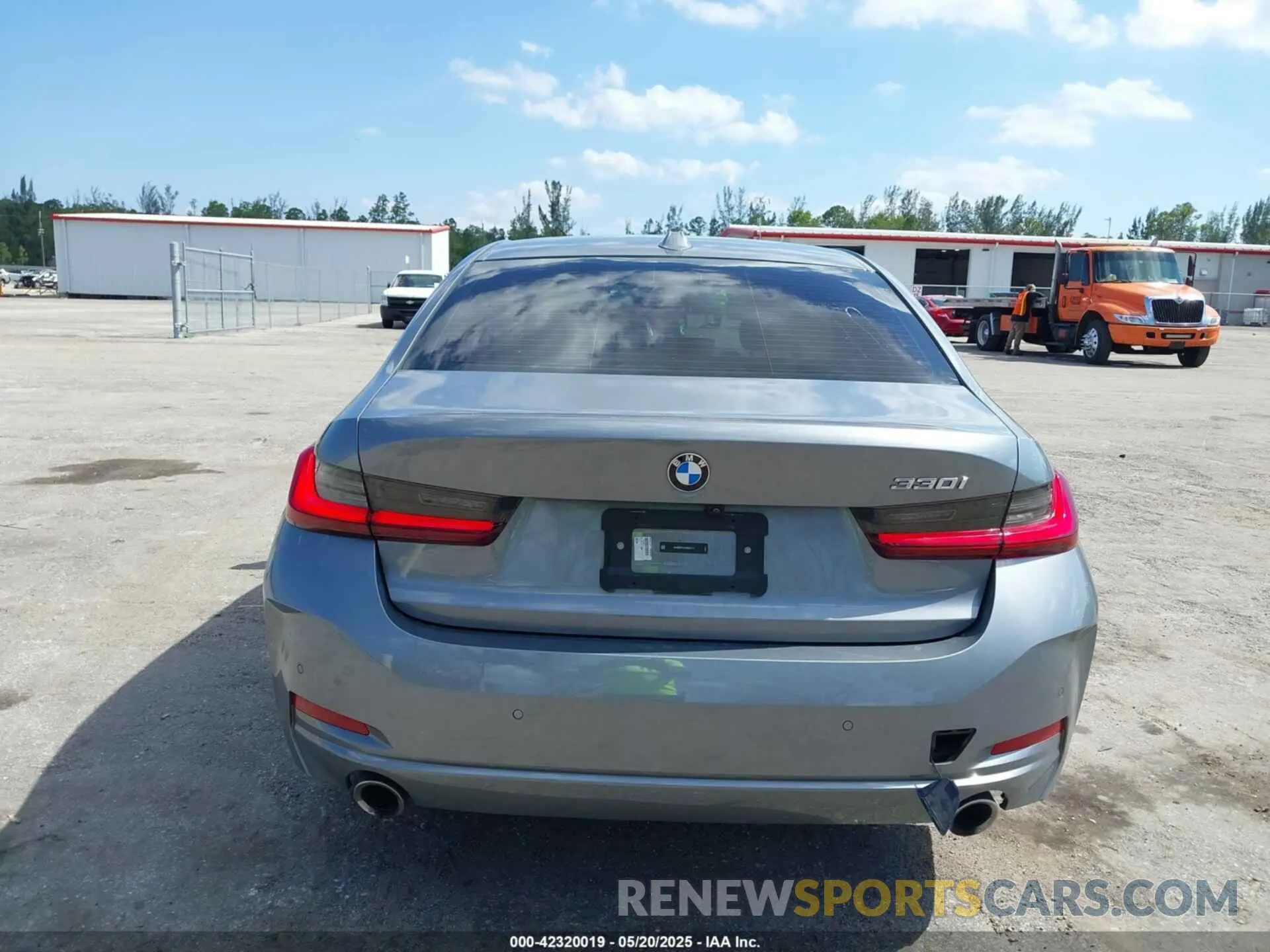 16 Фотография поврежденного автомобиля 3MW69FF01R8D92710 BMW 3 SERIES 2024
