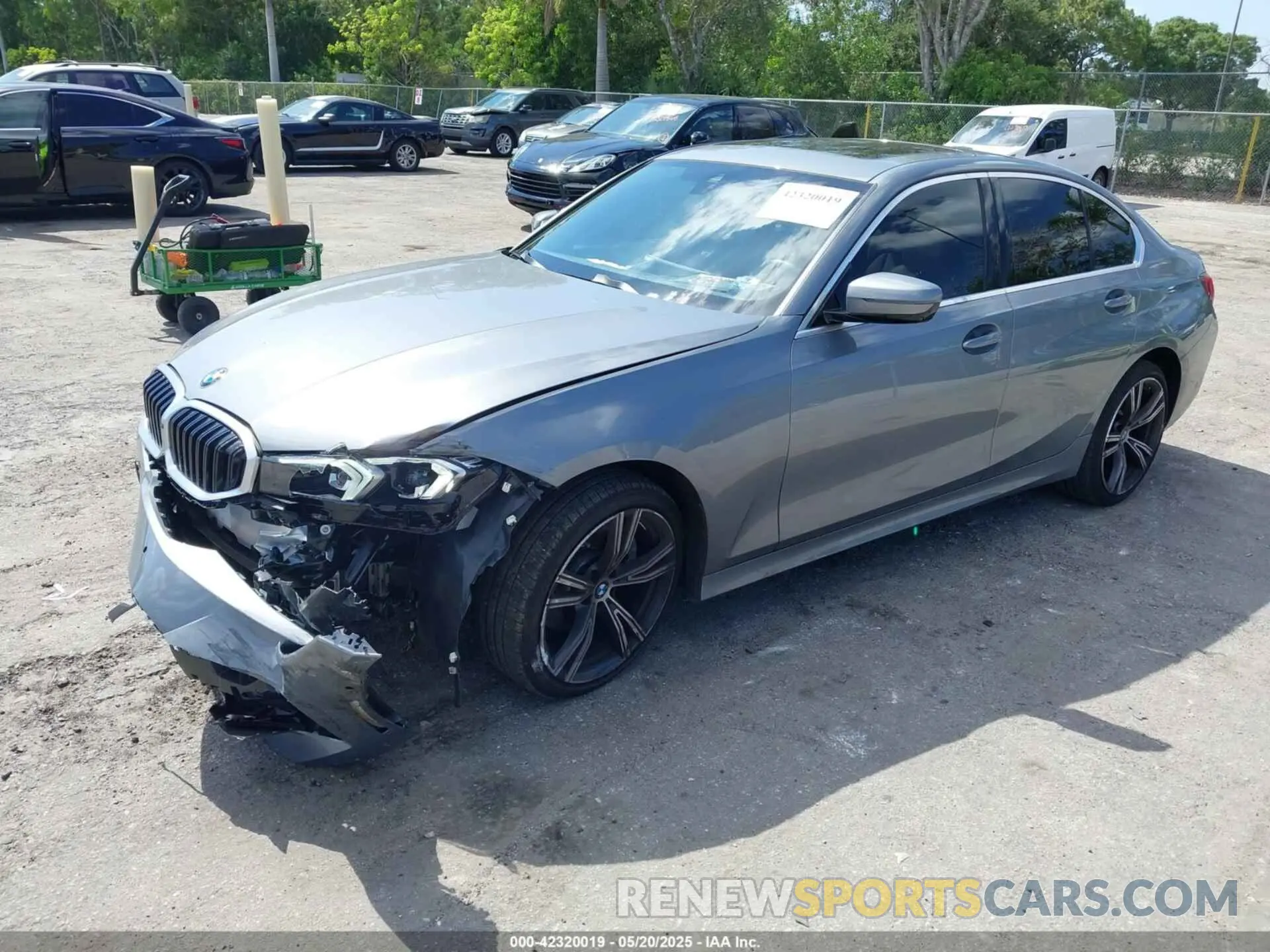 2 Фотография поврежденного автомобиля 3MW69FF01R8D92710 BMW 3 SERIES 2024
