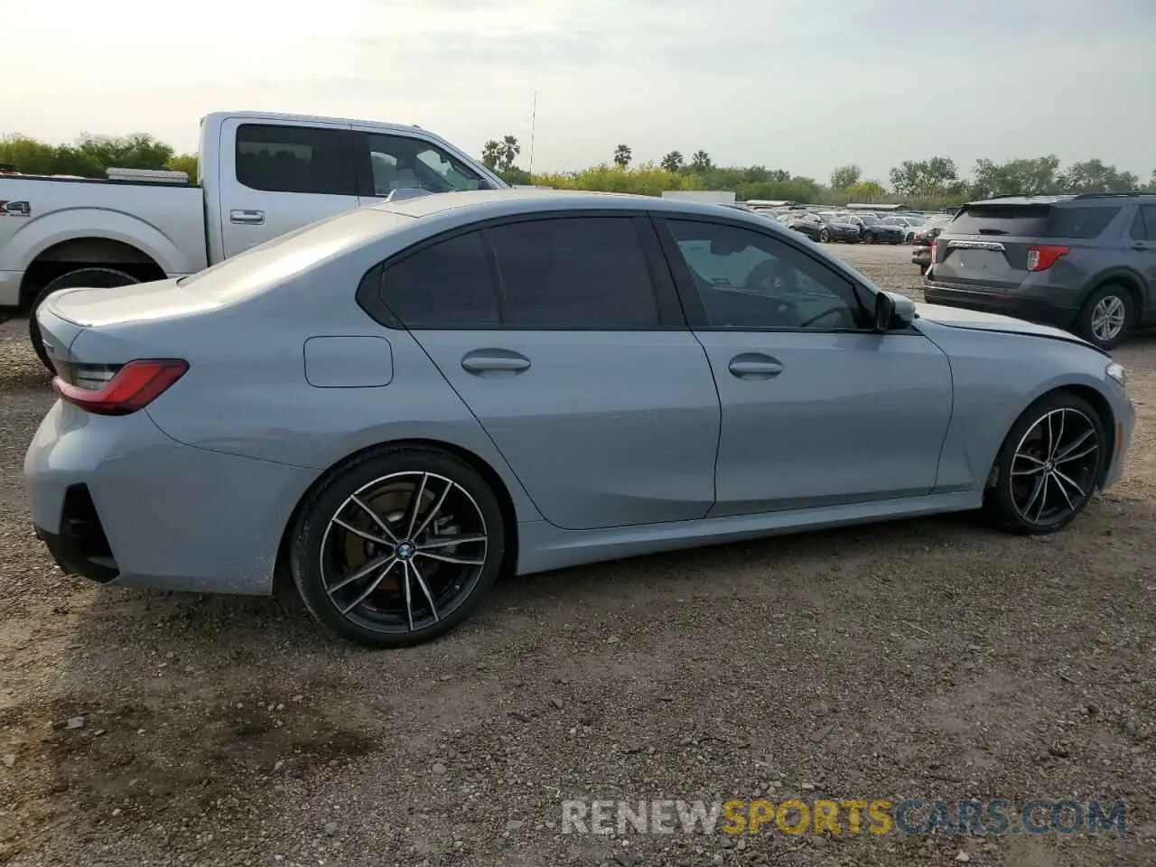 3 Photograph of a damaged car 3MW69FF02R8D97513 BMW 3 SERIES 2024