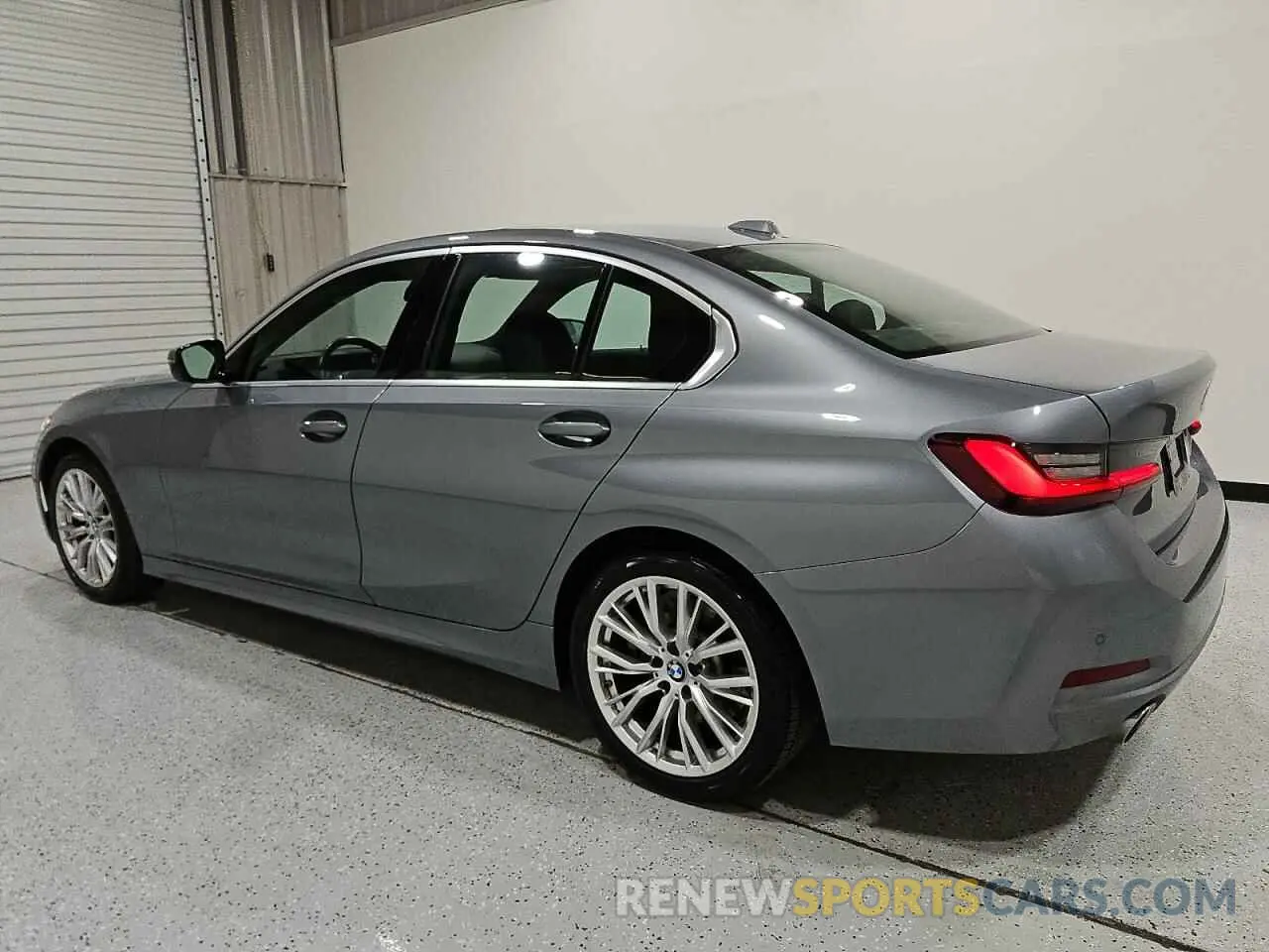 2 Photograph of a damaged car 3MW69FF03R8E05831 BMW 3 SERIES 2024