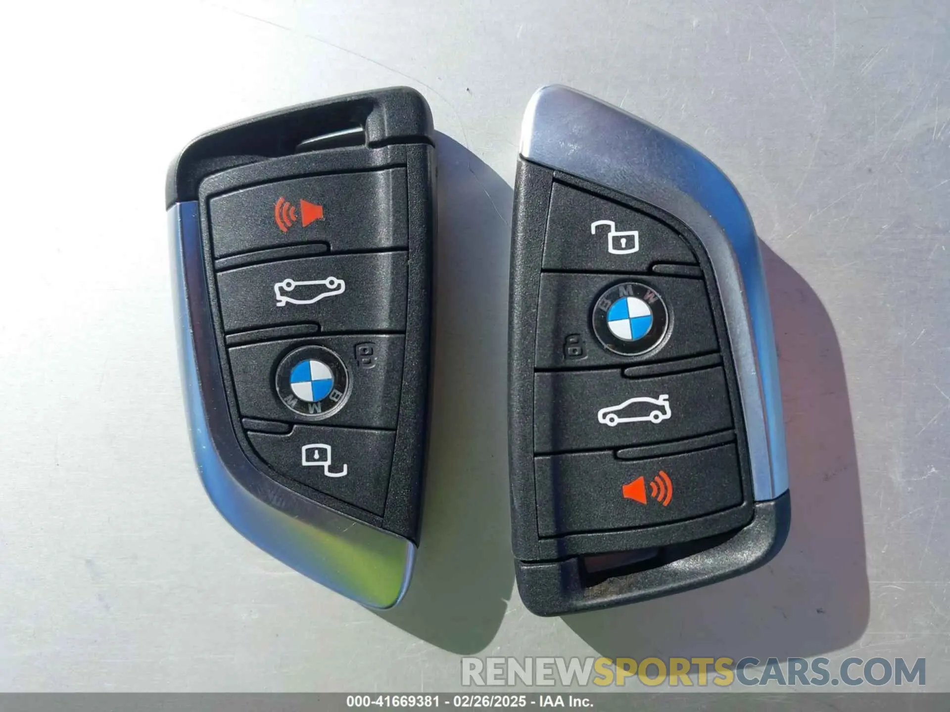 11 Photograph of a damaged car 3MW69FF04R8E27076 BMW 3 SERIES 2024