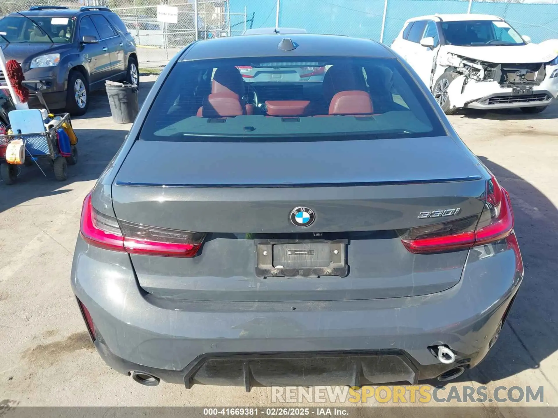 16 Photograph of a damaged car 3MW69FF04R8E27076 BMW 3 SERIES 2024