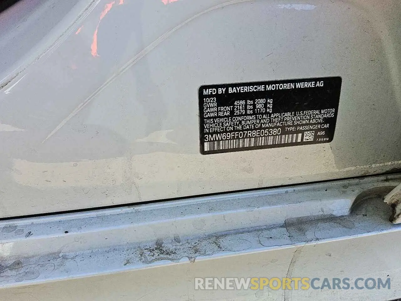 12 Photograph of a damaged car 3MW69FF07R8E05380 BMW 3 SERIES 2024