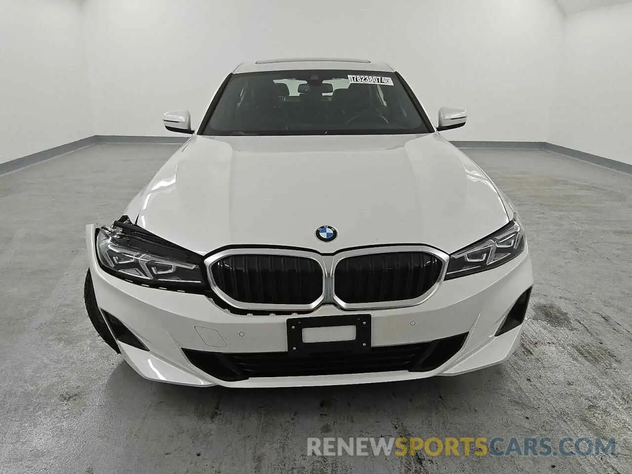 5 Фотография поврежденного автомобиля 3MW69FF08R8E77186 BMW 3 SERIES 2024