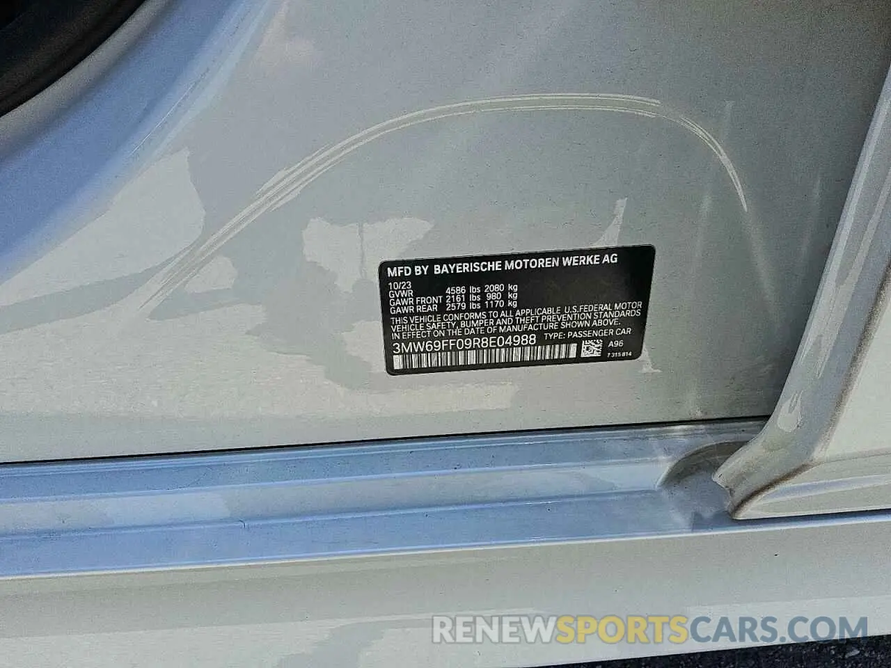 12 Фотография поврежденного автомобиля 3MW69FF09R8E04988 BMW 3 SERIES 2024