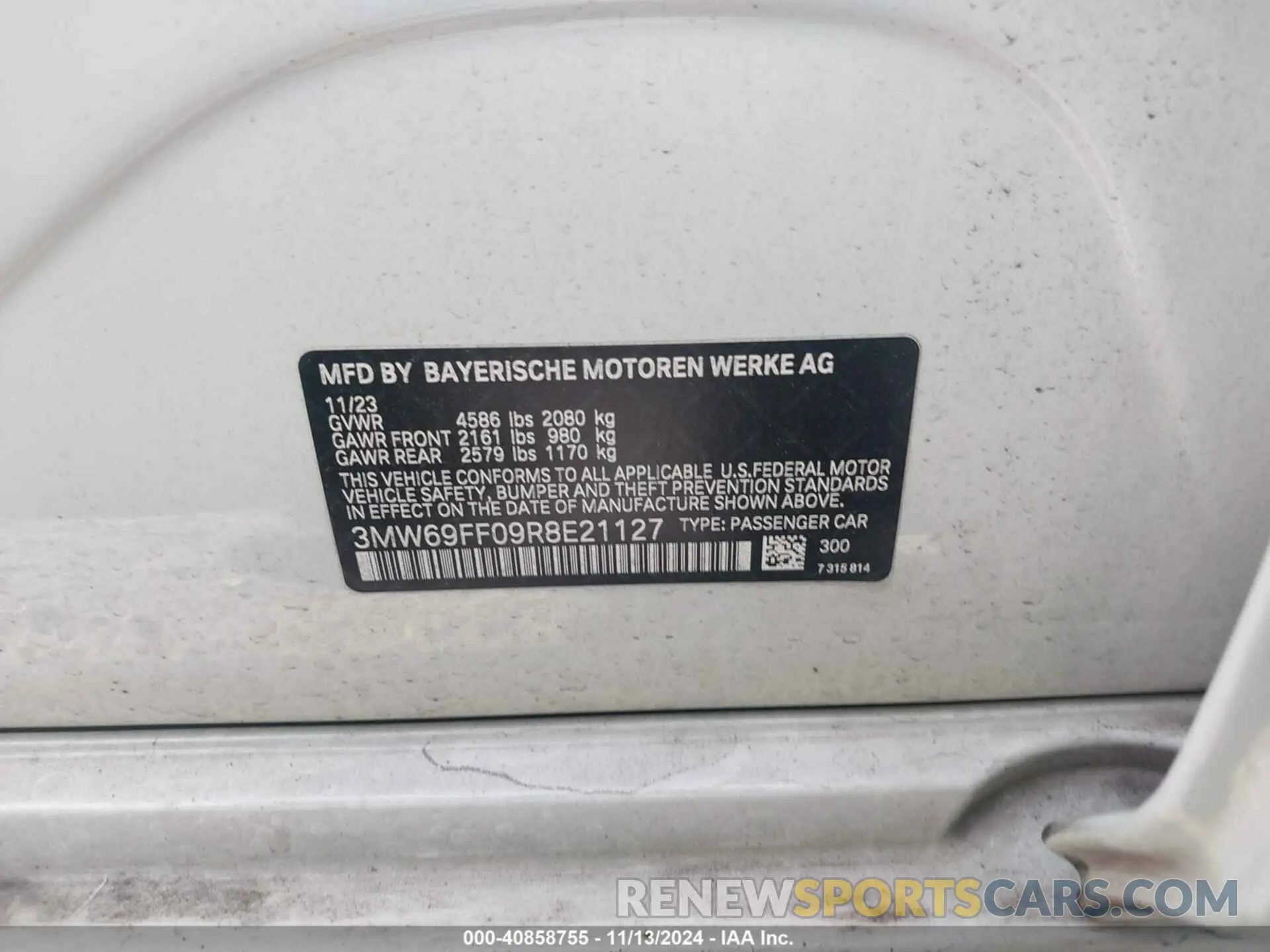 9 Фотография поврежденного автомобиля 3MW69FF09R8E21127 BMW 3 SERIES 2024