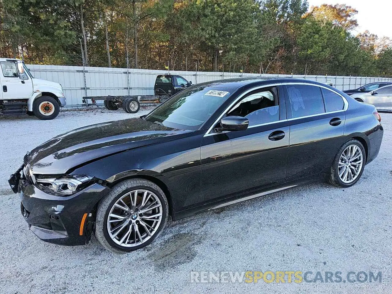 1 Photograph of a damaged car 3MW69FF09R8E27610 BMW 3 SERIES 2024