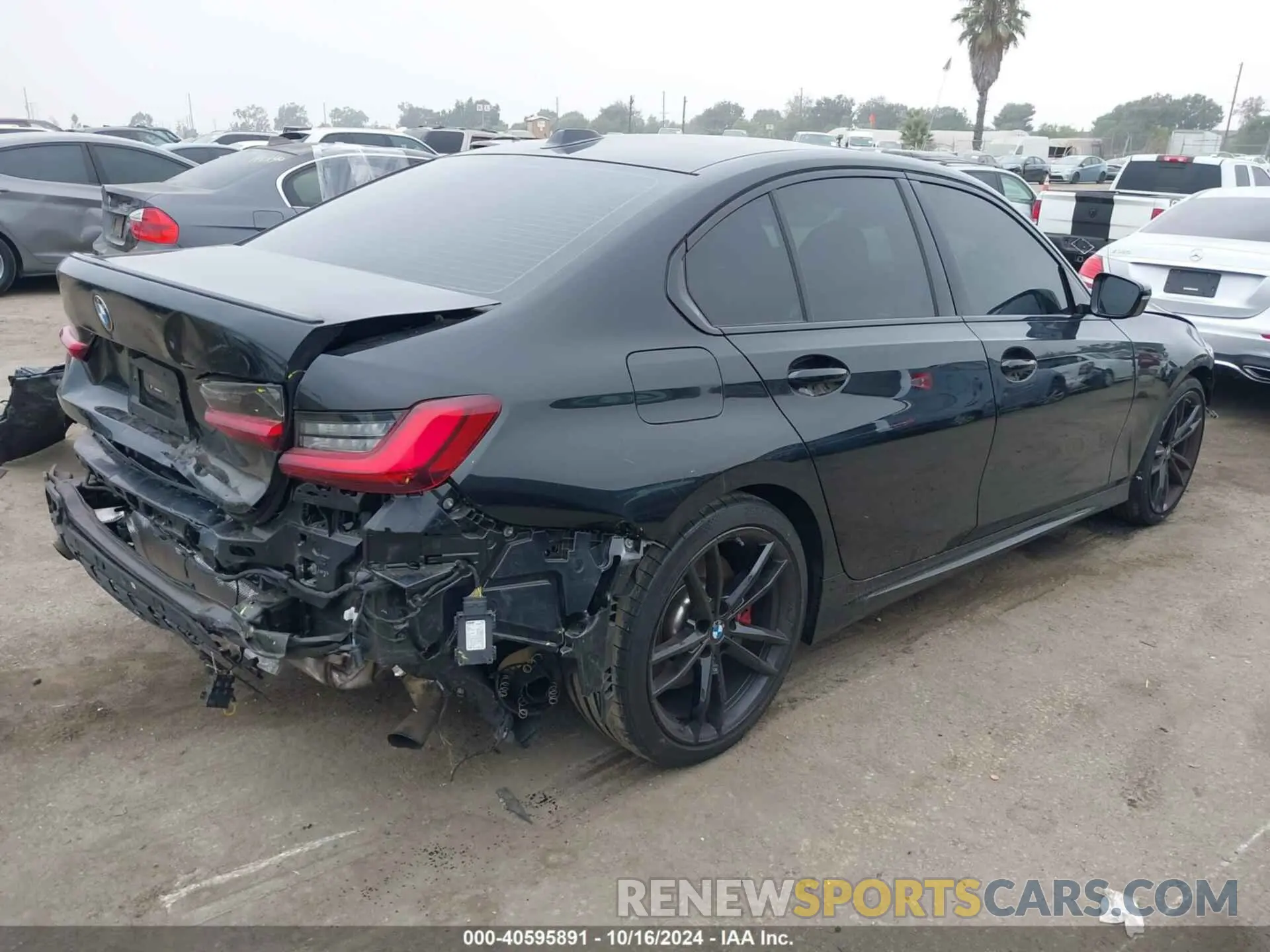 4 Photograph of a damaged car 3MW69FF09R8E44536 BMW 3 SERIES 2024
