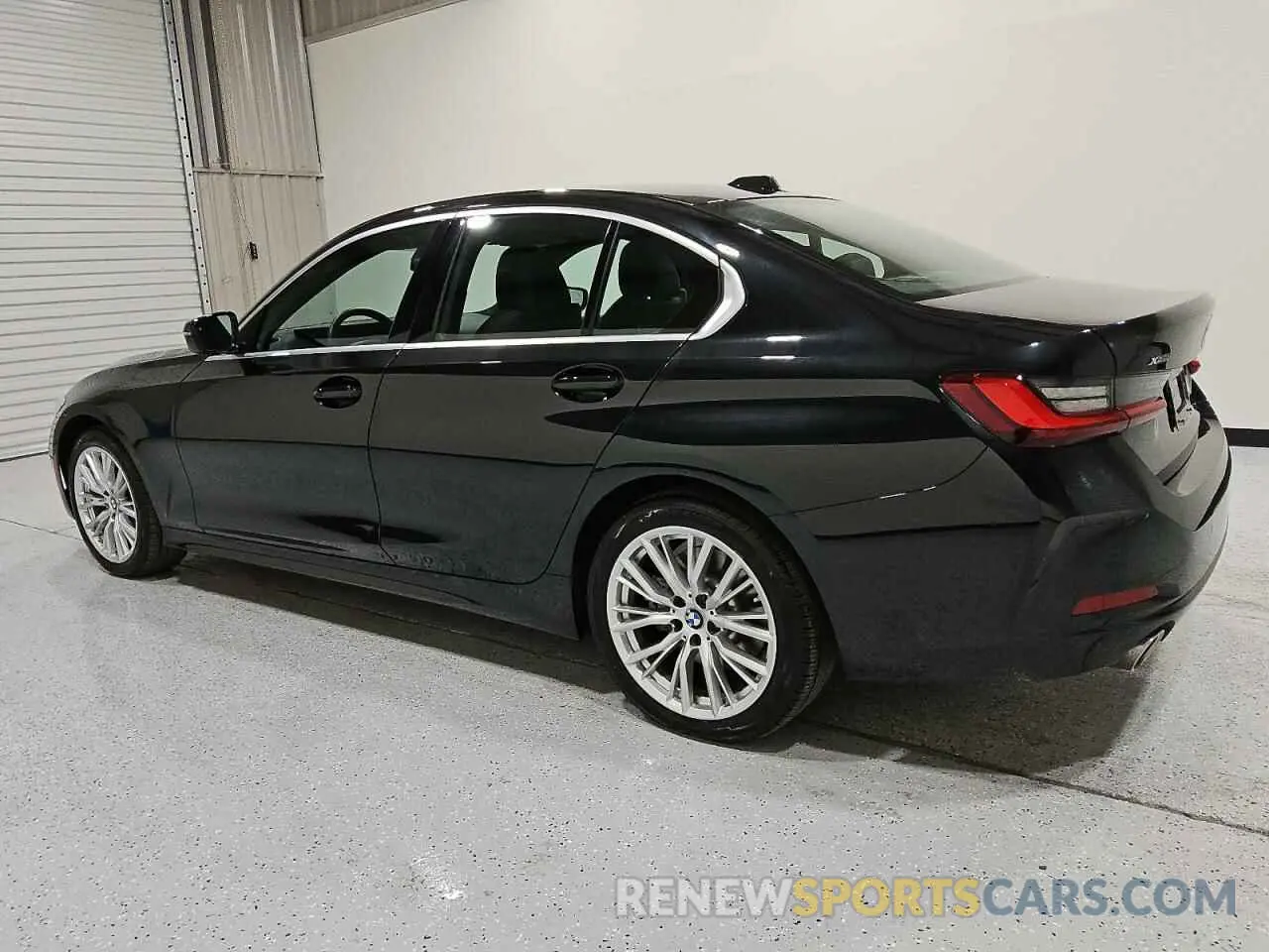 2 Photograph of a damaged car 3MW89FF00R8E67499 BMW 3 SERIES 2024