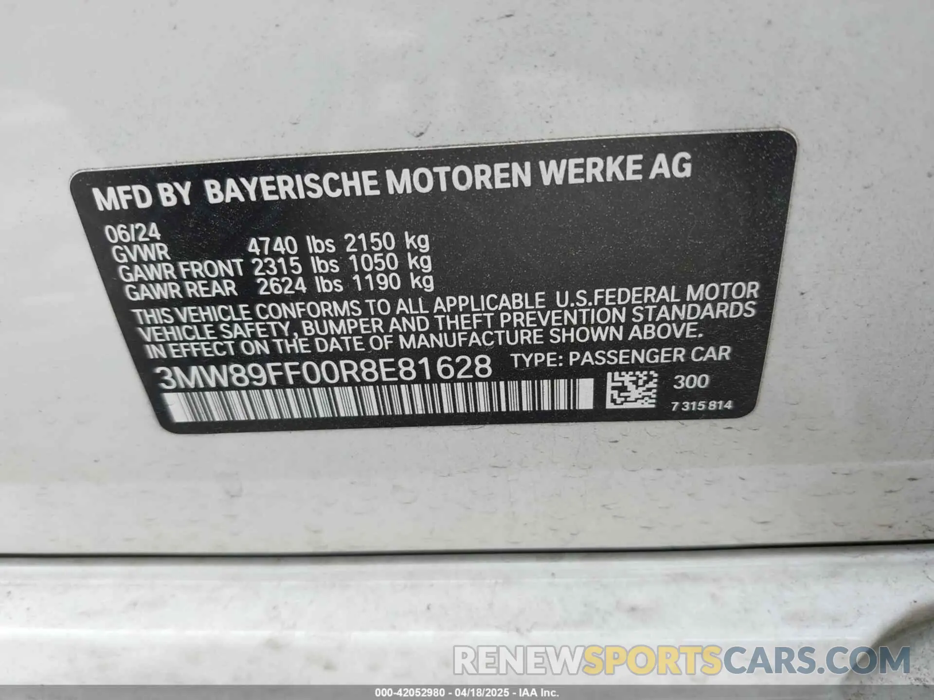 9 Фотография поврежденного автомобиля 3MW89FF00R8E81628 BMW 3 SERIES 2024