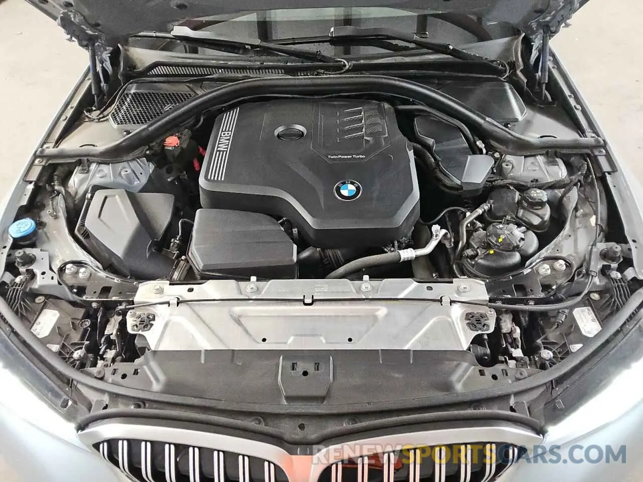 11 Фотография поврежденного автомобиля 3MW89FF01R8E65650 BMW 3 SERIES 2024