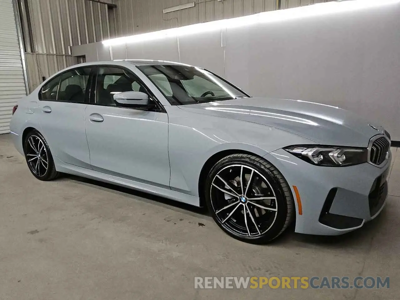 4 Фотография поврежденного автомобиля 3MW89FF01R8E65650 BMW 3 SERIES 2024