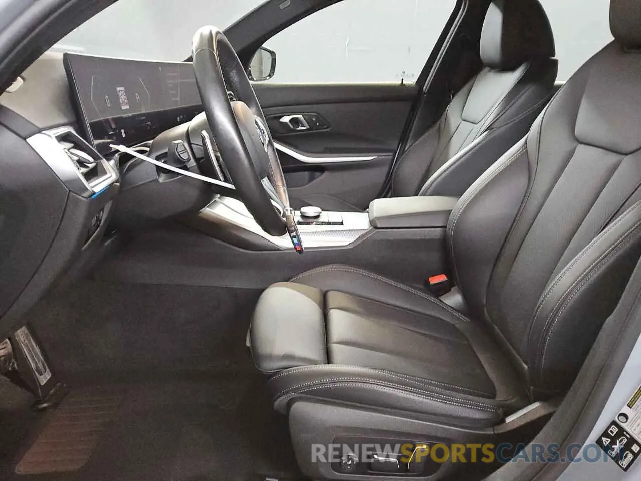 7 Фотография поврежденного автомобиля 3MW89FF01R8E65650 BMW 3 SERIES 2024