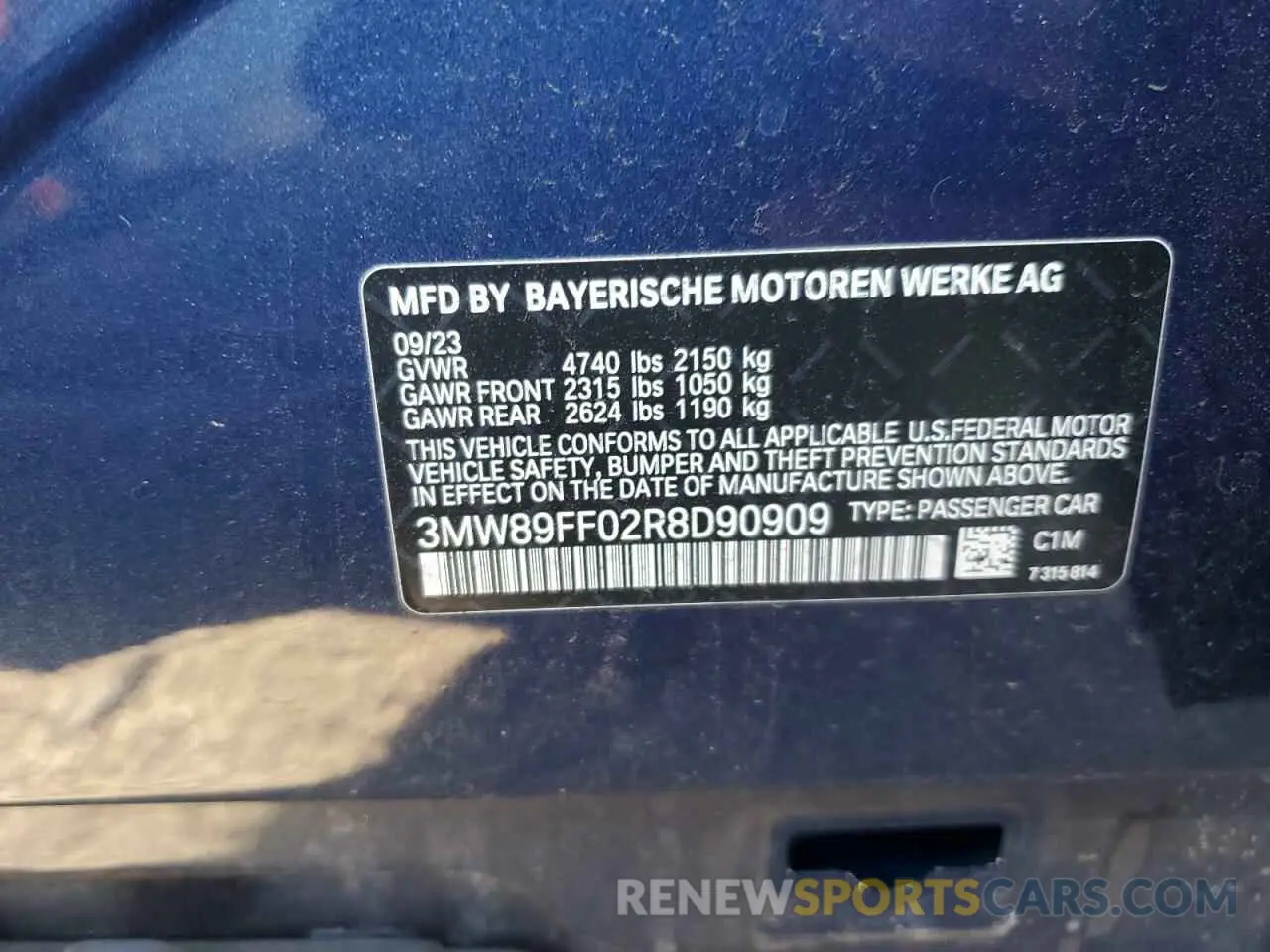 12 Фотография поврежденного автомобиля 3MW89FF02R8D90909 BMW 3 SERIES 2024