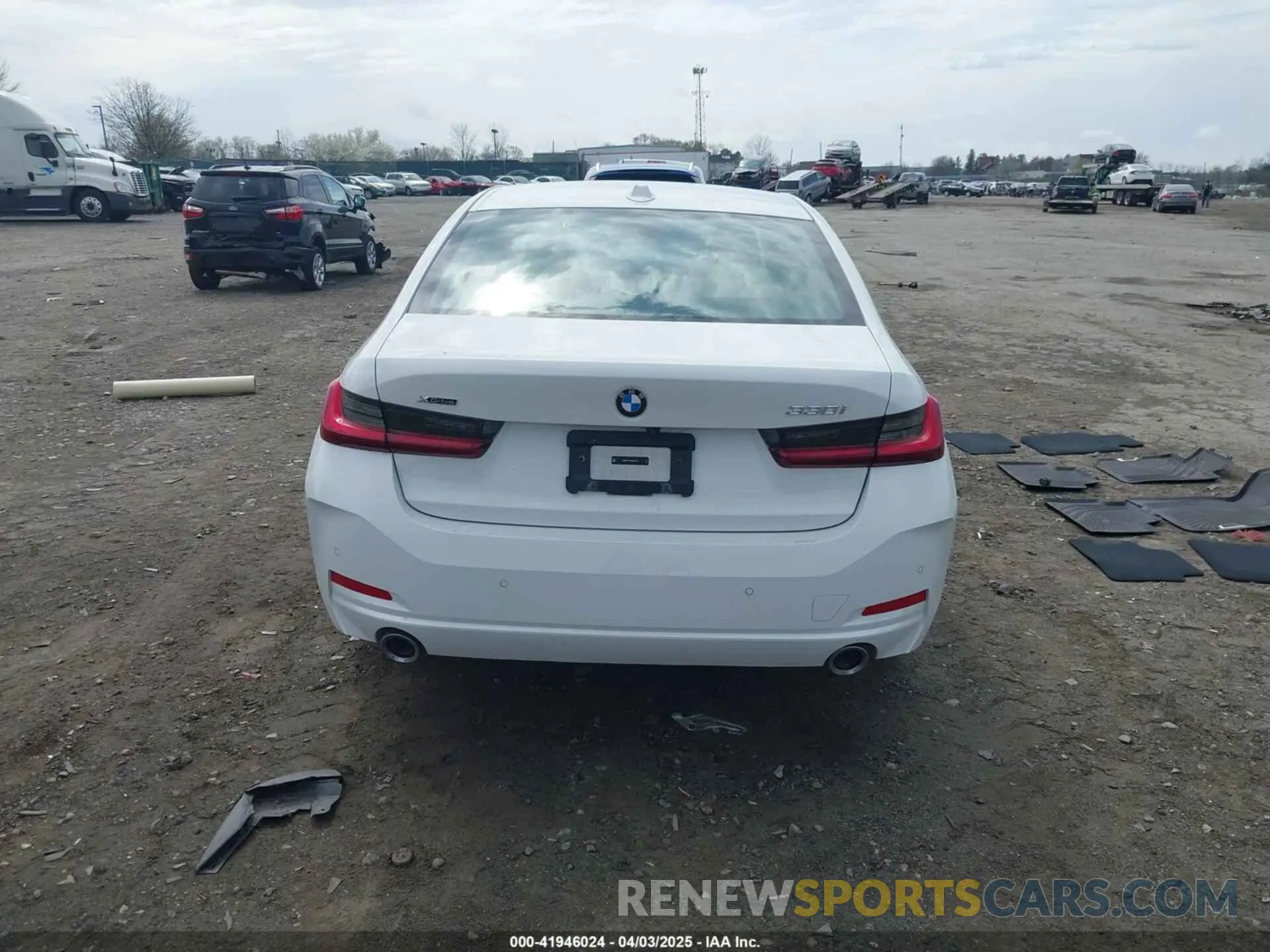 16 Photograph of a damaged car 3MW89FF02R8E25433 BMW 3 SERIES 2024