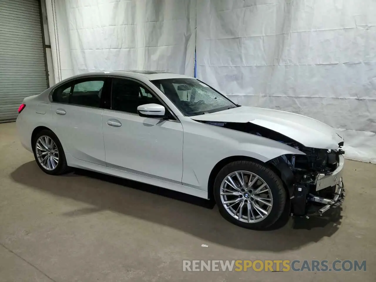 4 Фотография поврежденного автомобиля 3MW89FF02R8E49683 BMW 3 SERIES 2024