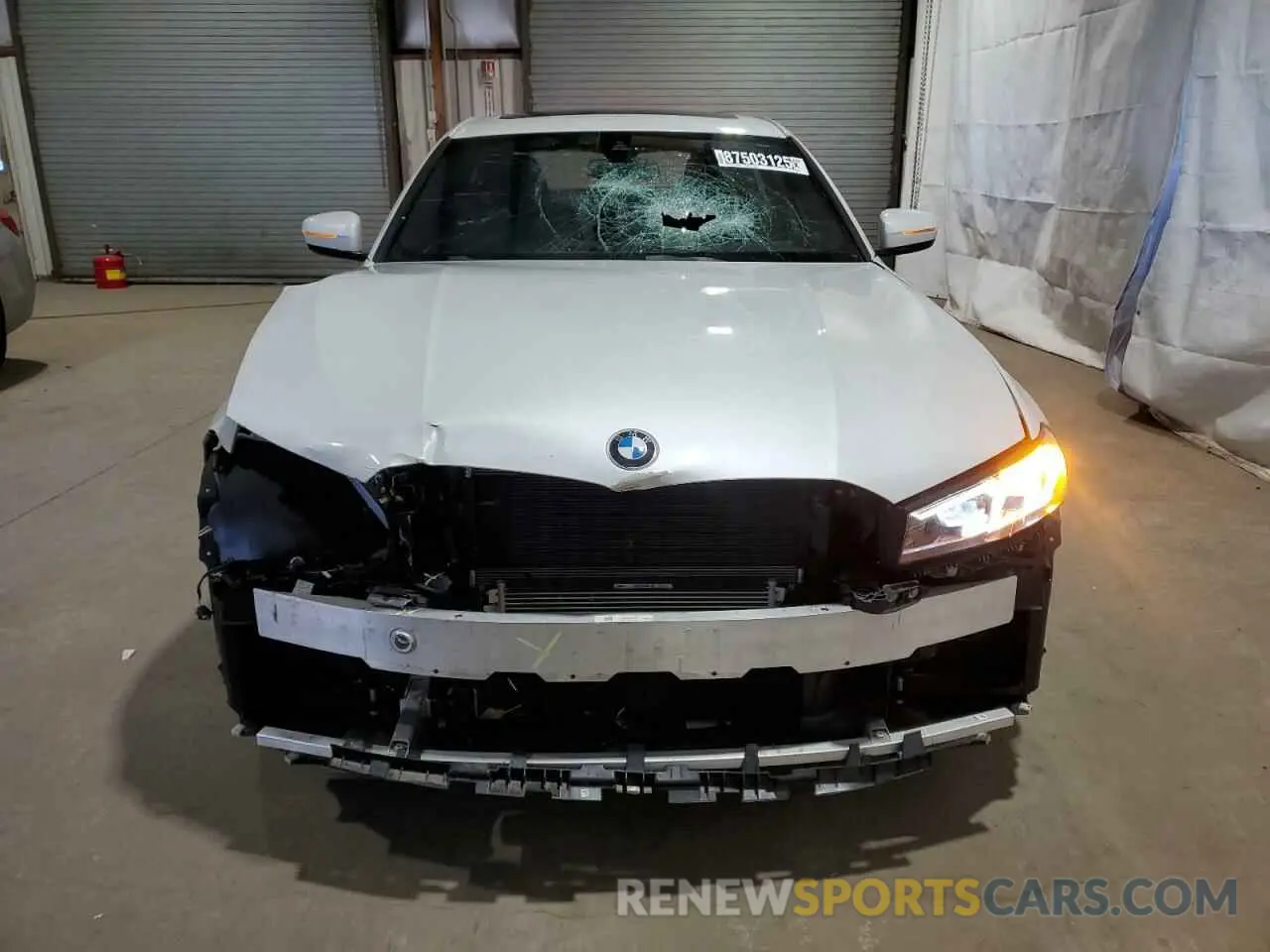 5 Фотография поврежденного автомобиля 3MW89FF02R8E49683 BMW 3 SERIES 2024