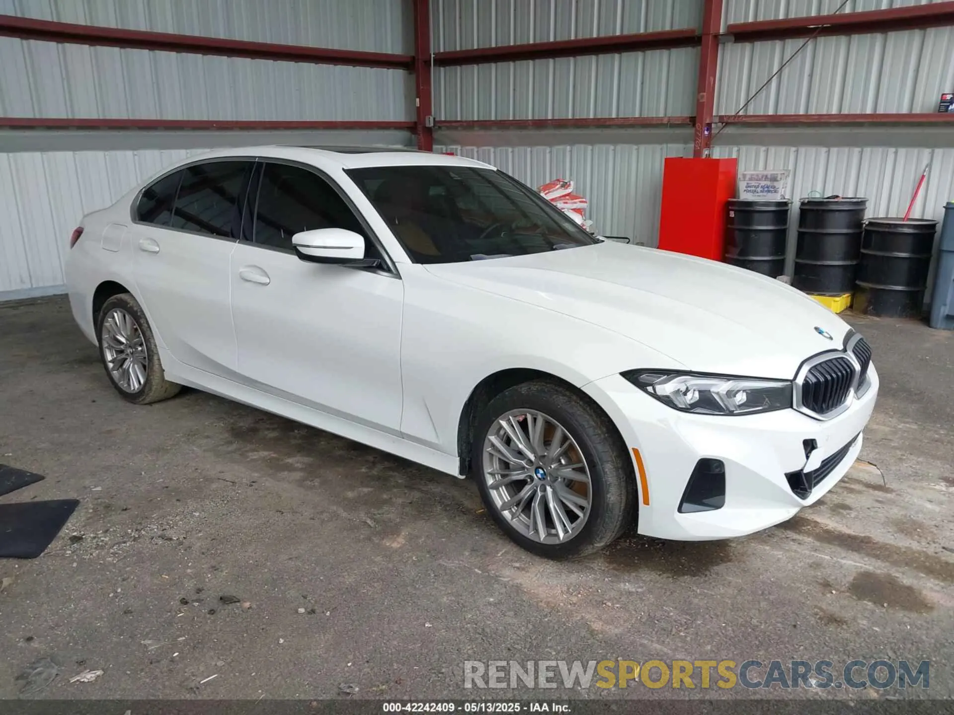 1 Photograph of a damaged car 3MW89FF03R8E37087 BMW 3 SERIES 2024