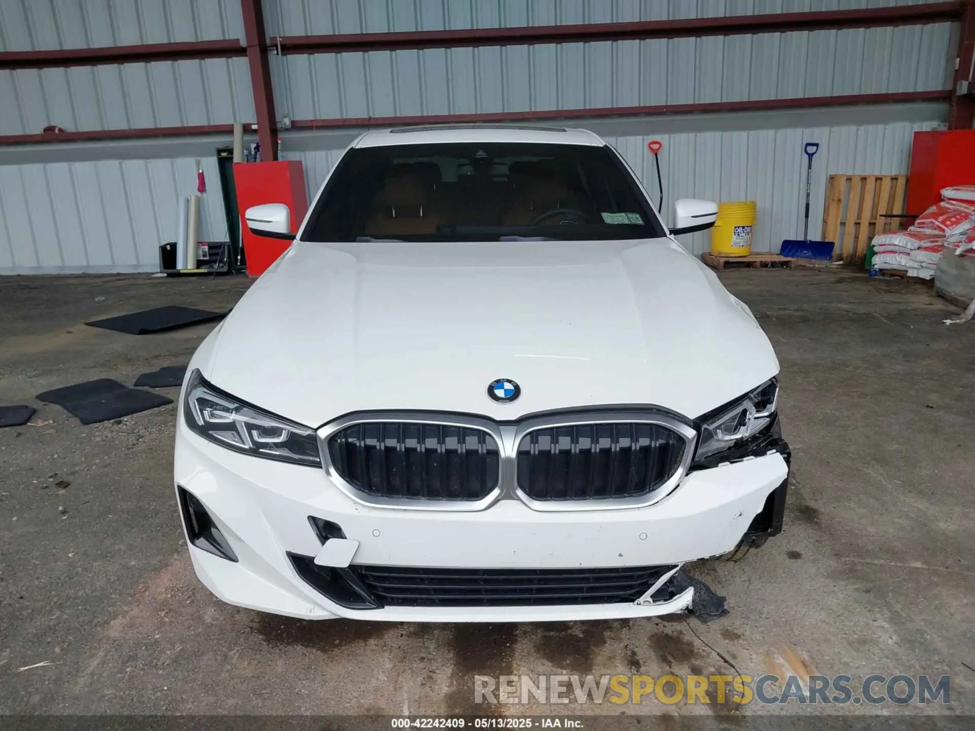 11 Photograph of a damaged car 3MW89FF03R8E37087 BMW 3 SERIES 2024
