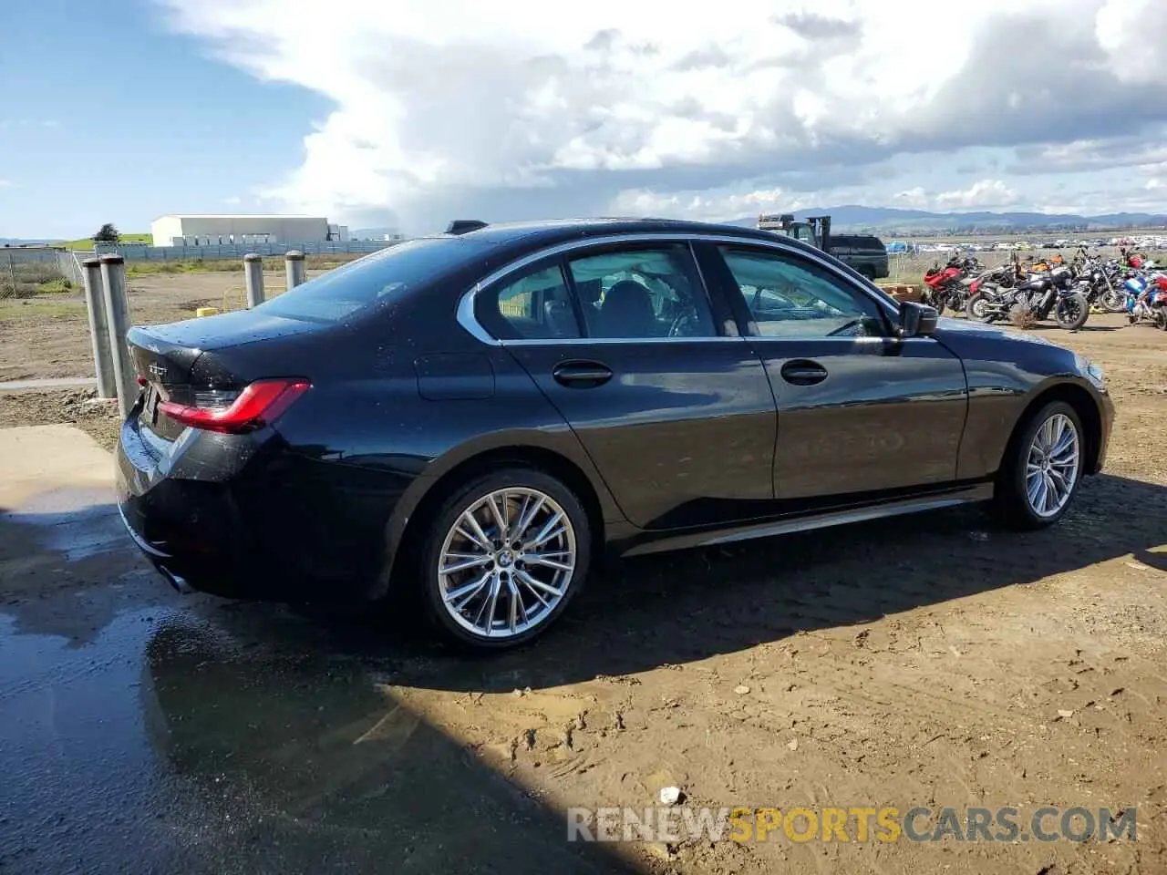 3 Photograph of a damaged car 3MW89FF03R8E48364 BMW 3 SERIES 2024