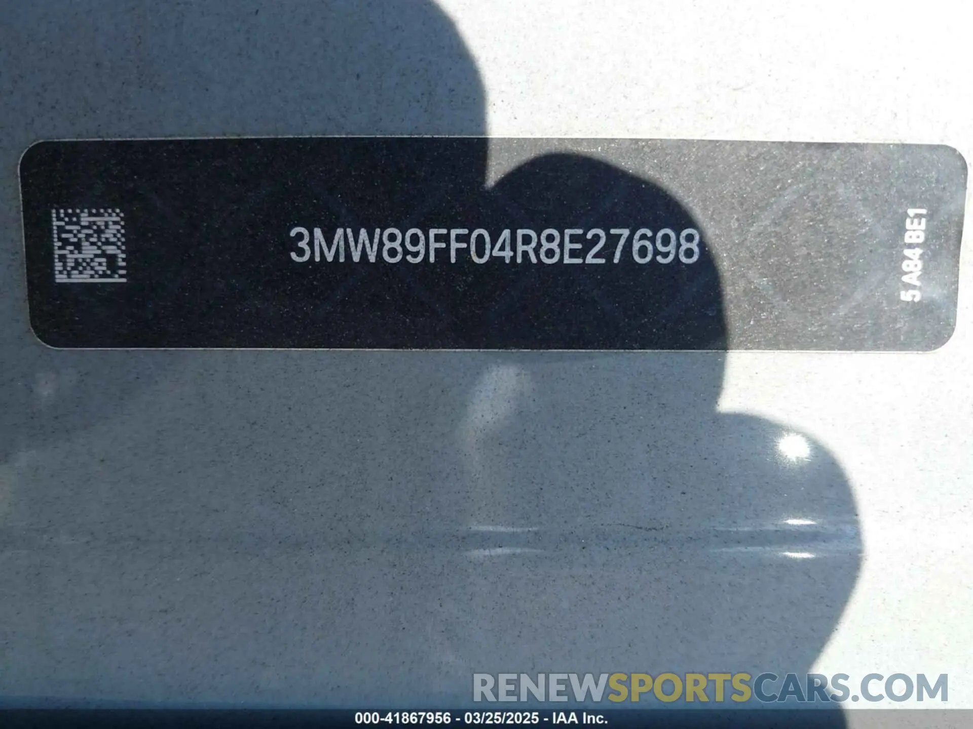 9 Фотография поврежденного автомобиля 3MW89FF04R8E27698 BMW 3 SERIES 2024