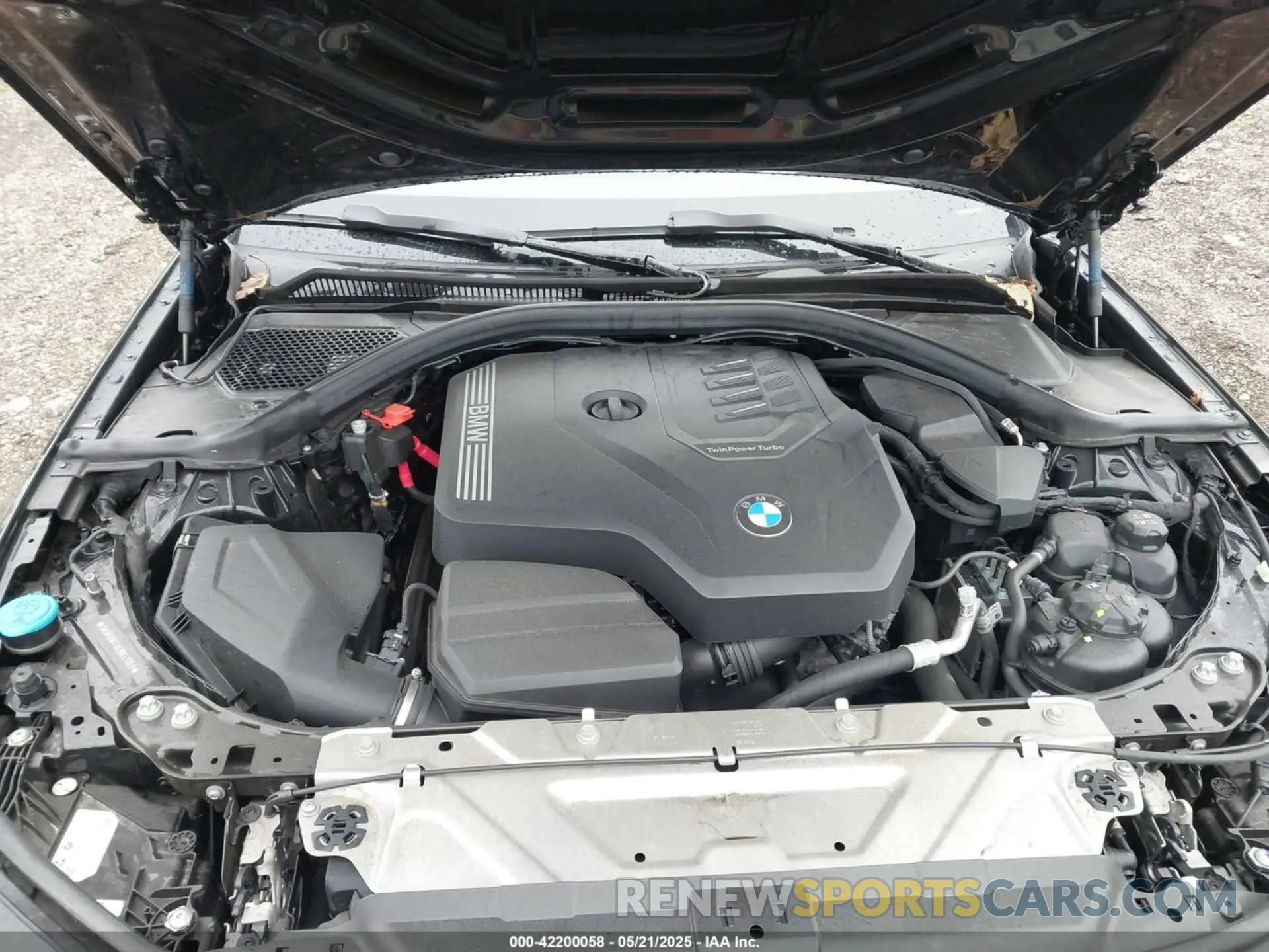10 Photograph of a damaged car 3MW89FF04R8E47059 BMW 3 SERIES 2024