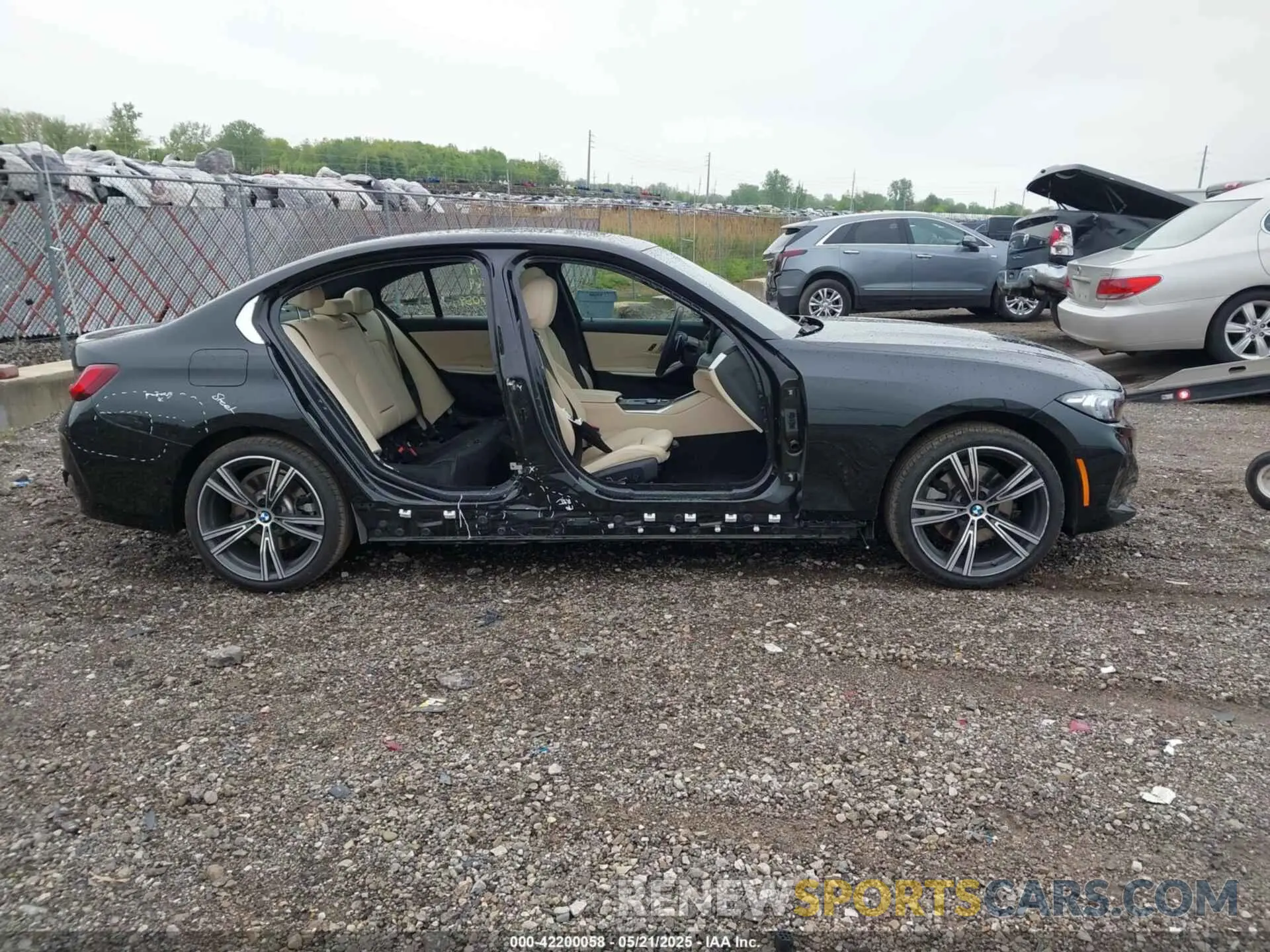 13 Photograph of a damaged car 3MW89FF04R8E47059 BMW 3 SERIES 2024
