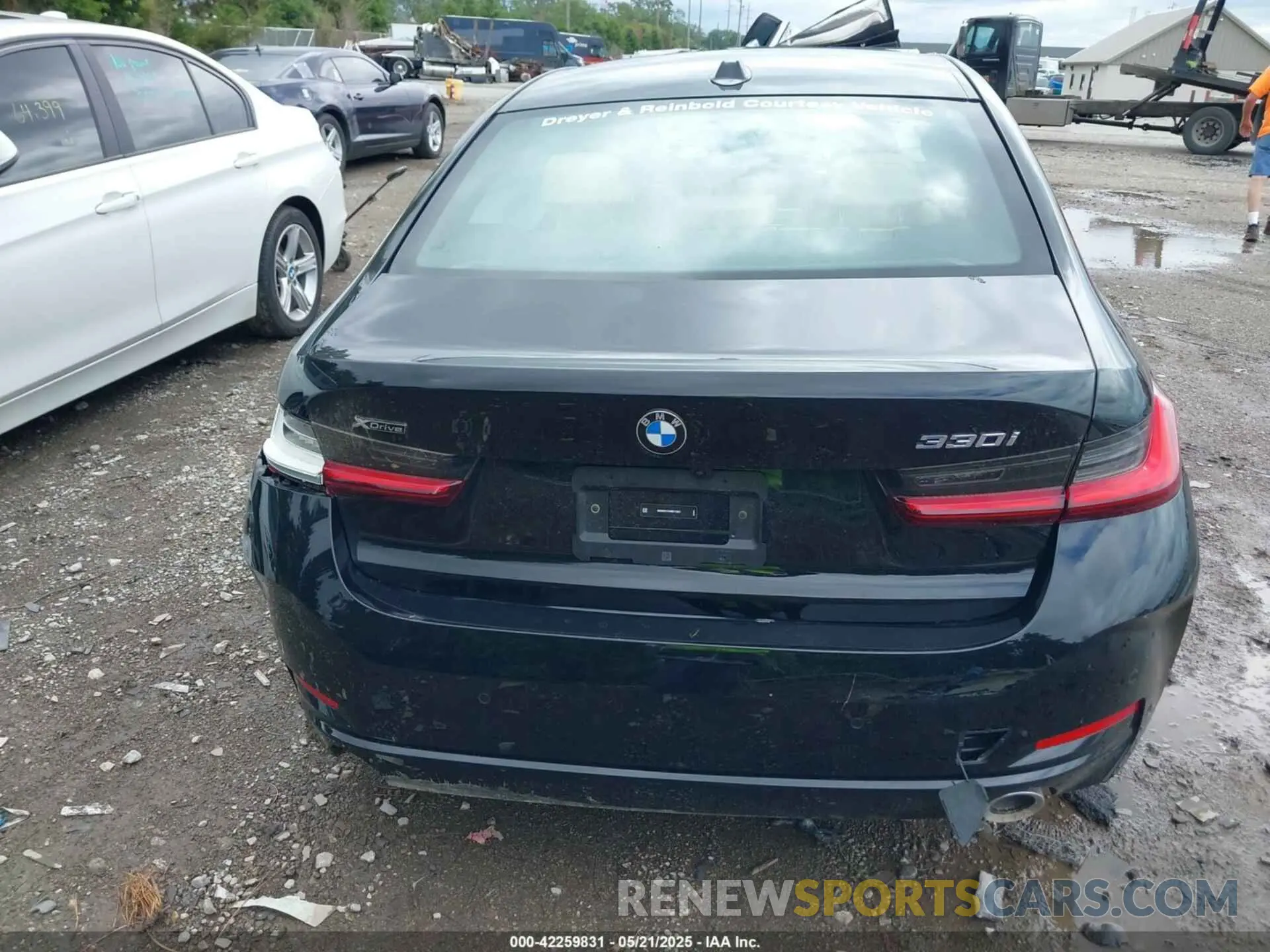 16 Photograph of a damaged car 3MW89FF04R8E72821 BMW 3 SERIES 2024