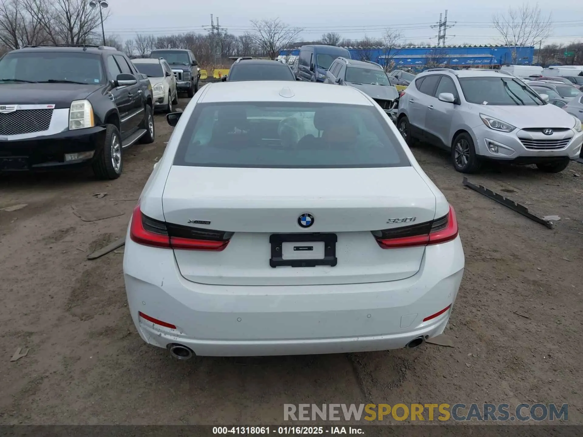 16 Фотография поврежденного автомобиля 3MW89FF04R8E84855 BMW 3 SERIES 2024