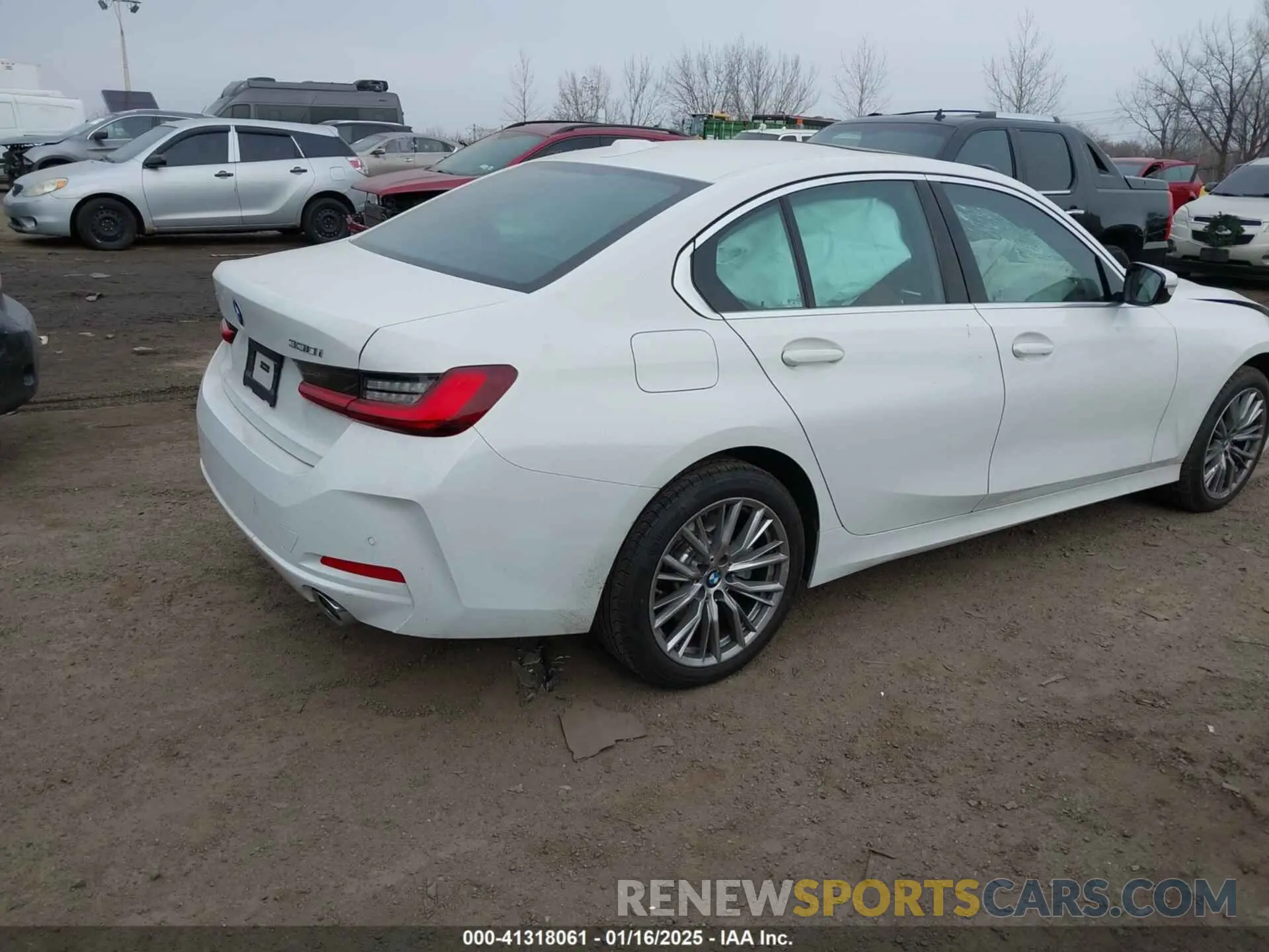 4 Фотография поврежденного автомобиля 3MW89FF04R8E84855 BMW 3 SERIES 2024