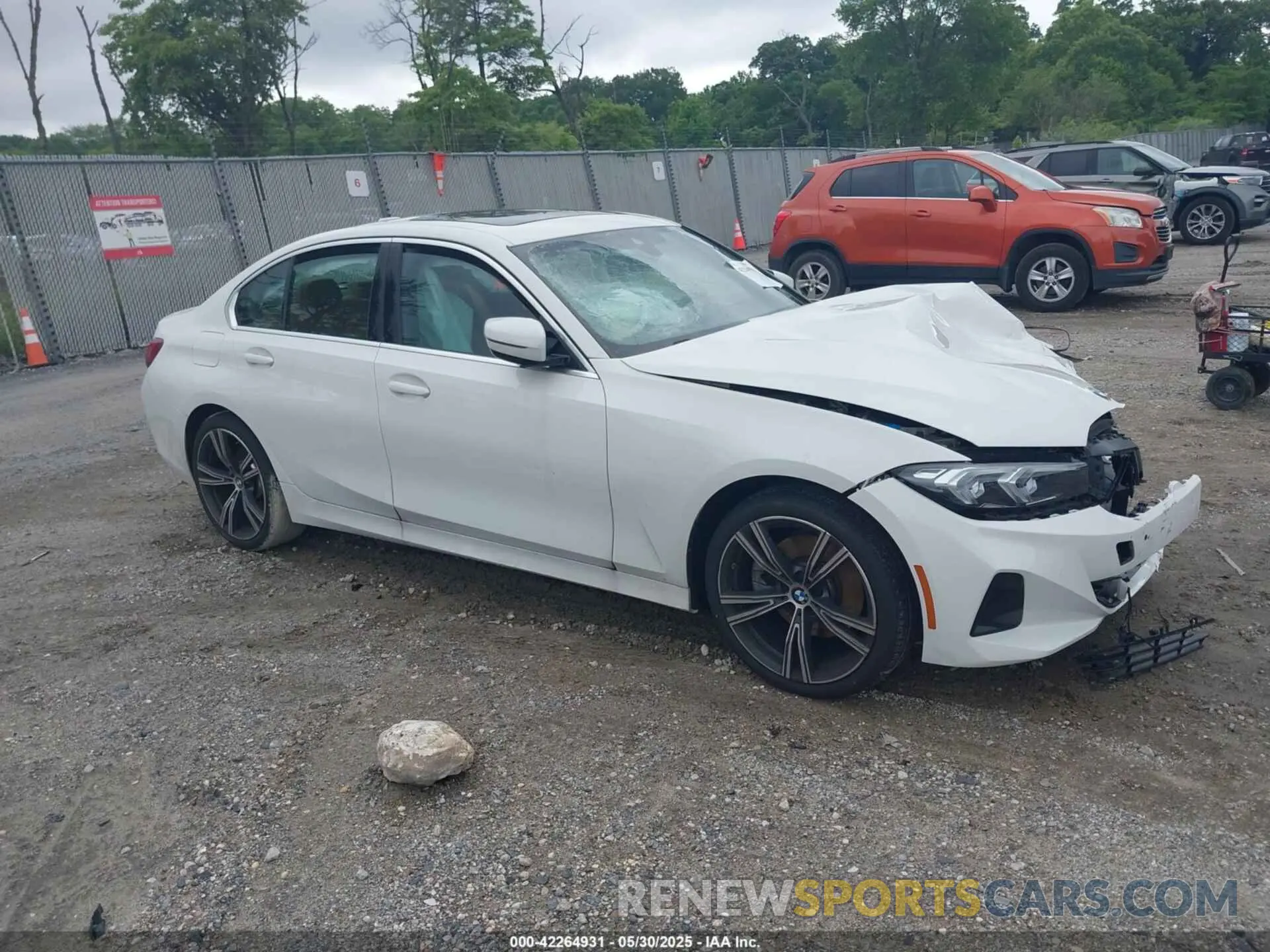 1 Photograph of a damaged car 3MW89FF05R8D96283 BMW 3 SERIES 2024