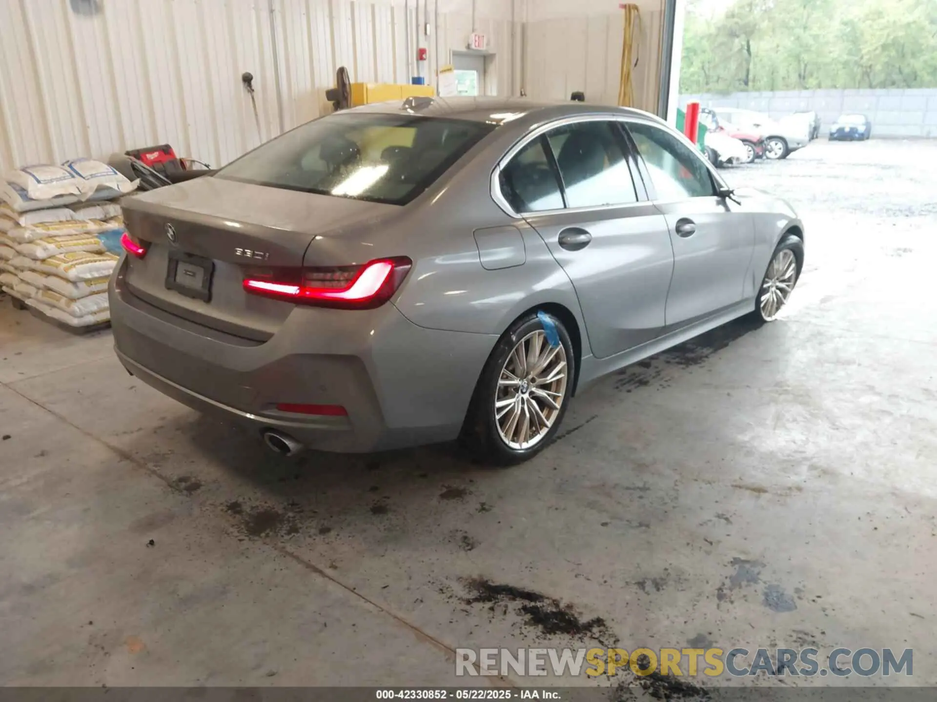 4 Фотография поврежденного автомобиля 3MW89FF05R8E54179 BMW 3 SERIES 2024
