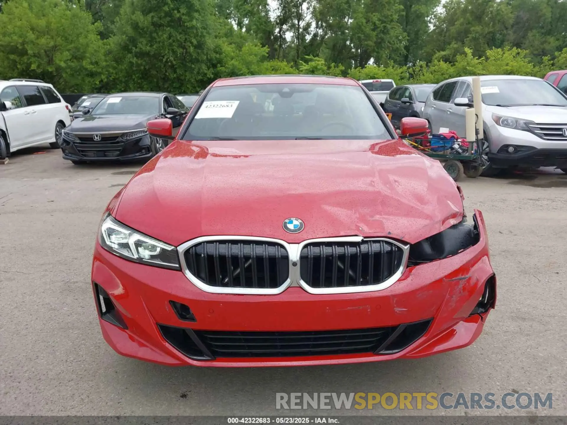 12 Фотография поврежденного автомобиля 3MW89FF07R8E04819 BMW 3 SERIES 2024