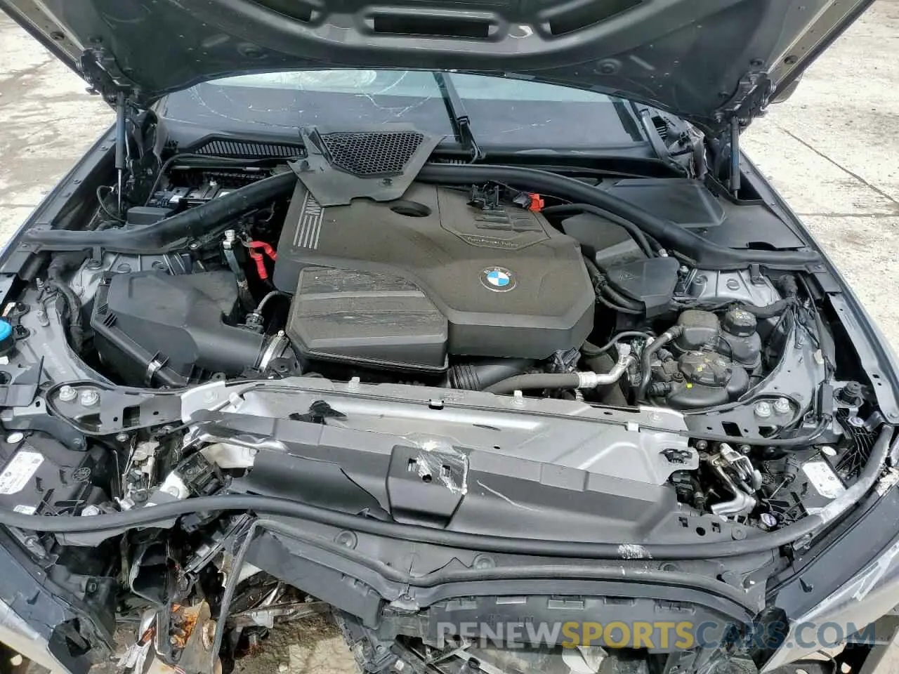 12 Photograph of a damaged car 3MW89FF08R8D83396 BMW 3 SERIES 2024