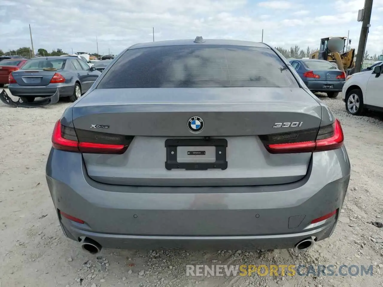6 Photograph of a damaged car 3MW89FF09R8D91426 BMW 3 SERIES 2024
