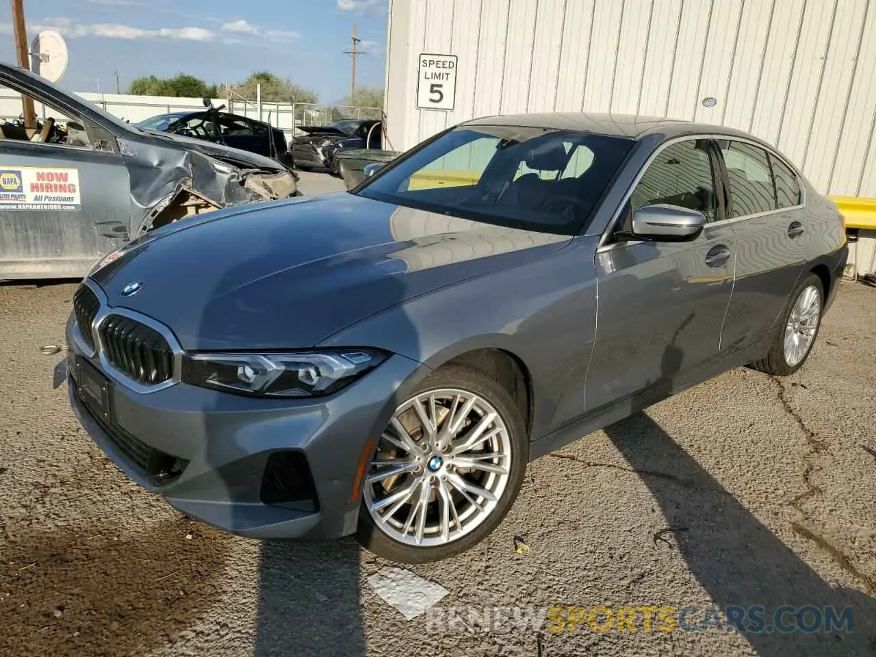 1 Фотография поврежденного автомобиля 3MW89FF0XR8E35403 BMW 3 SERIES 2024